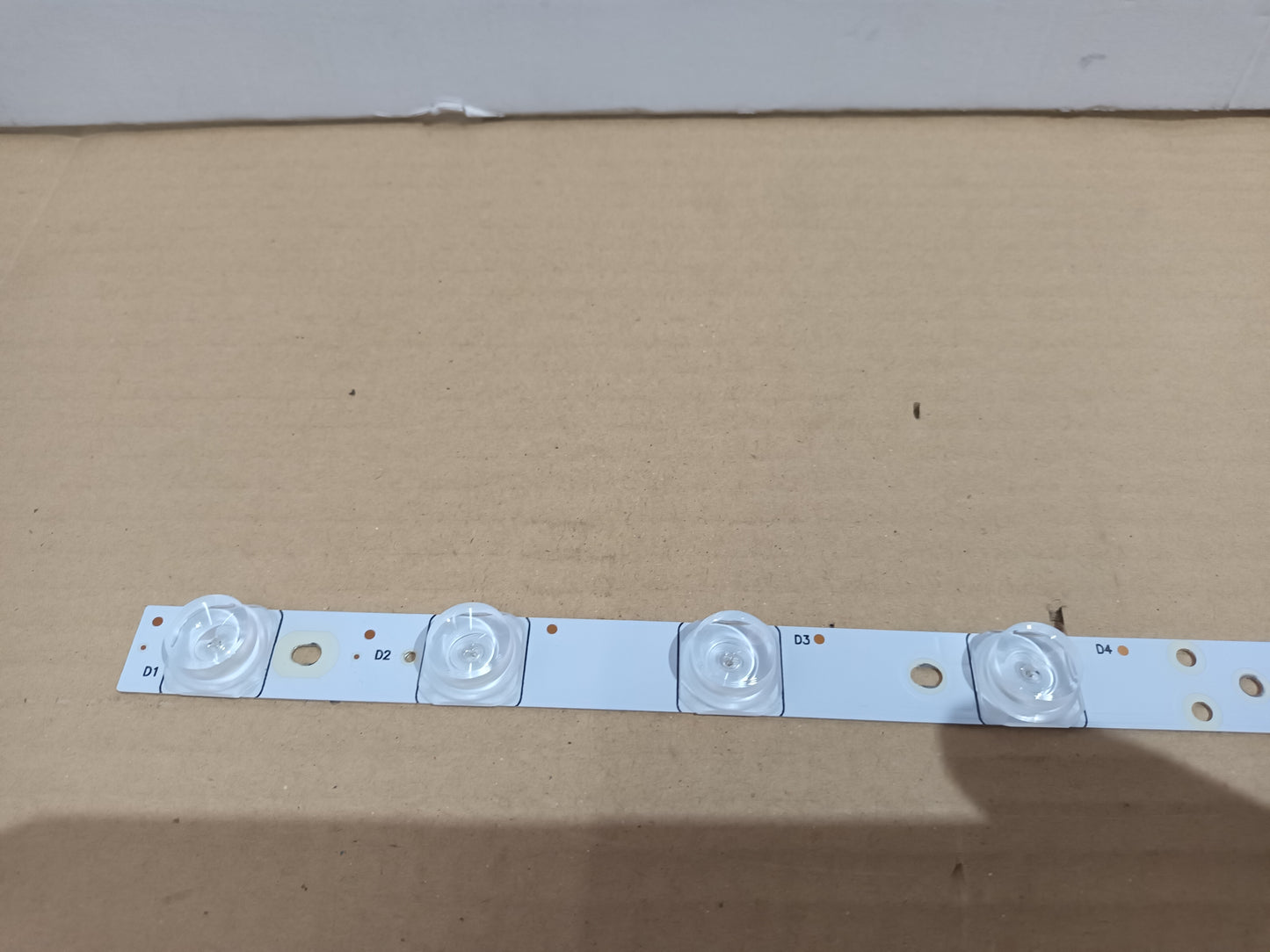 THOMSON 32HE5800, KIT TIRA LED (ref,375)