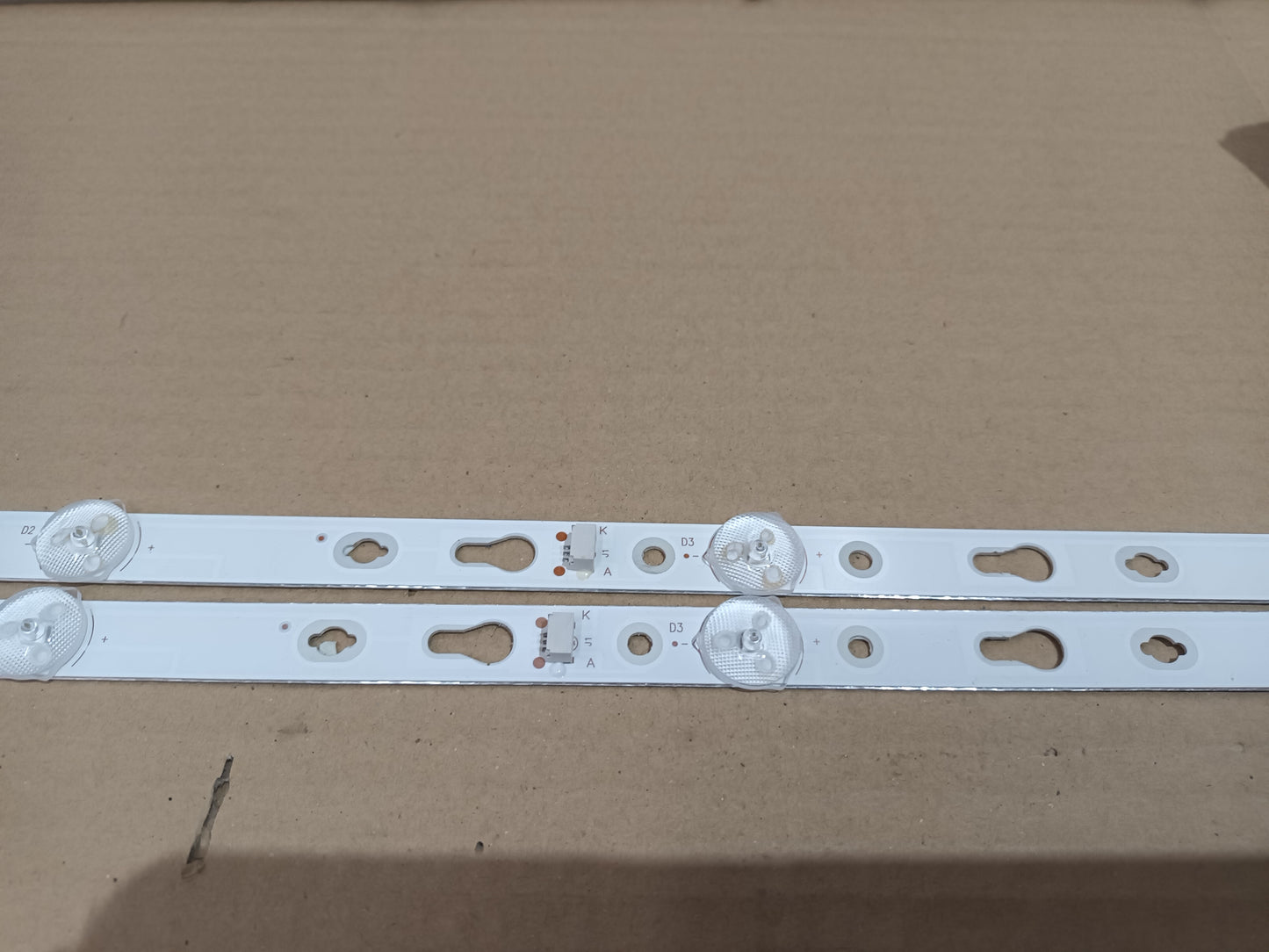 Kit 2 tiras LED NEVIR NVR-9000-32RD2S-SM