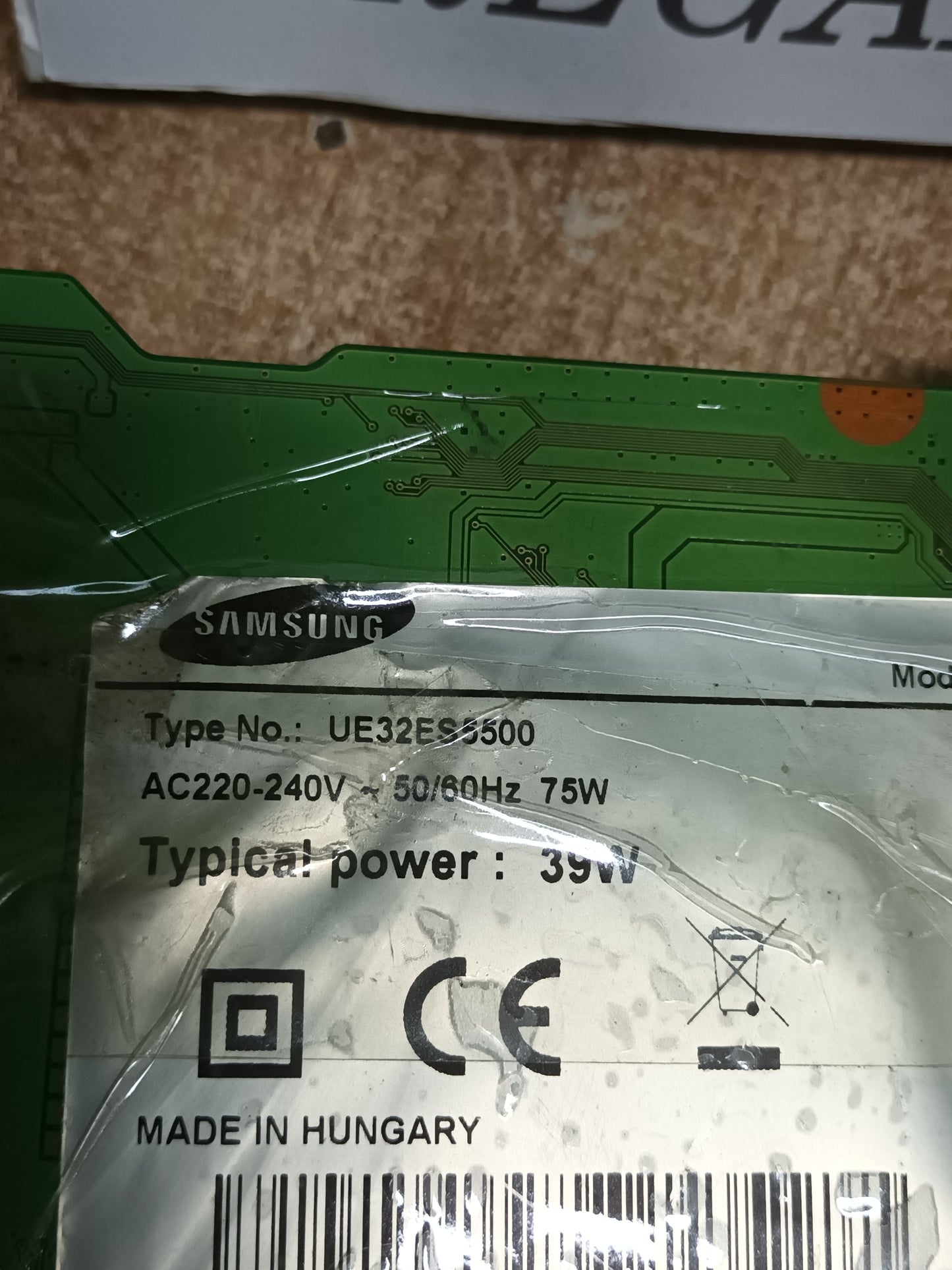 BN94-05561X, MAIN DE TV SAMSUNG UE32ES5500