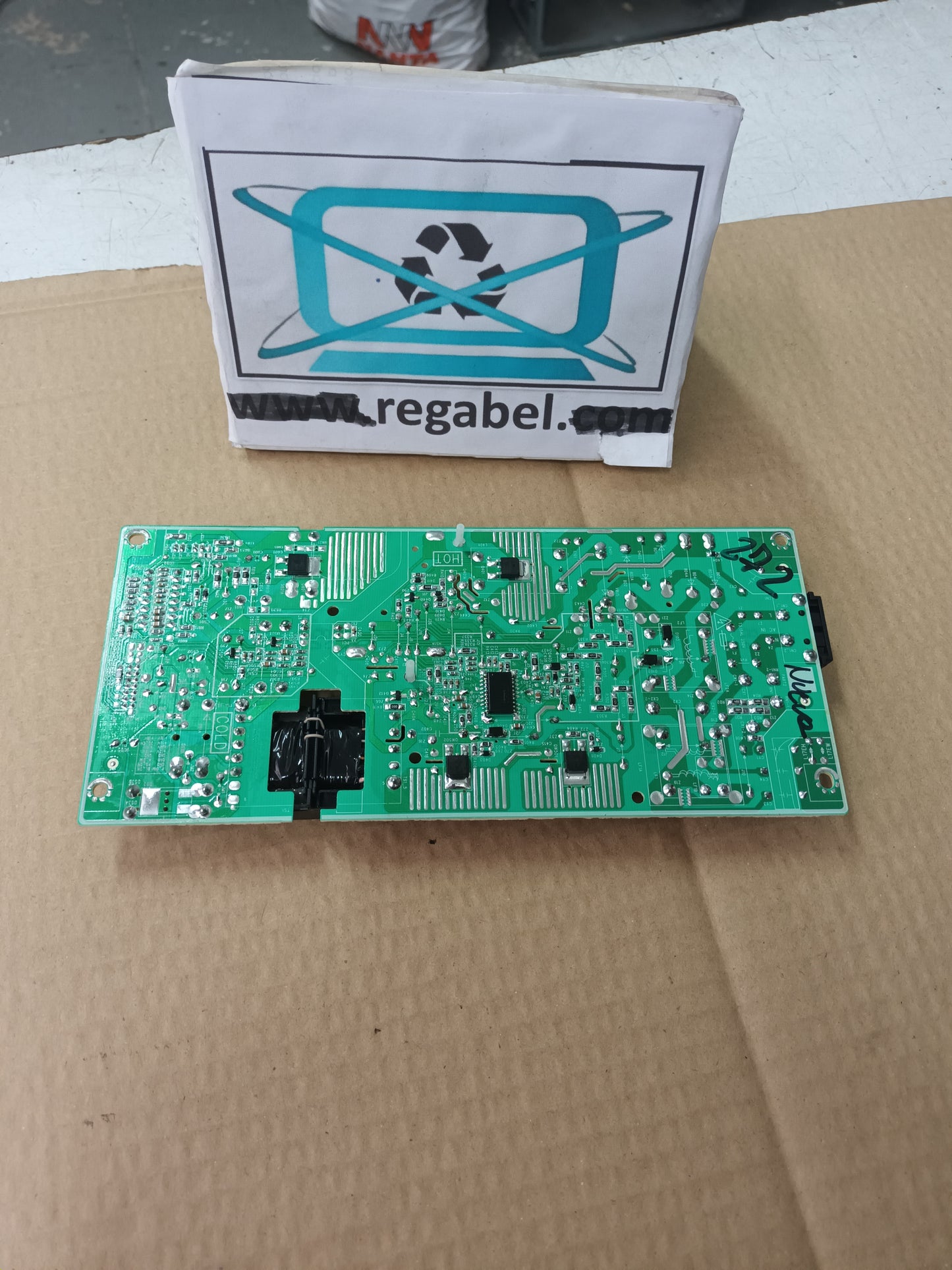 40-L17EW2-PWB1KG, de TCL 65P655, NUEVA,