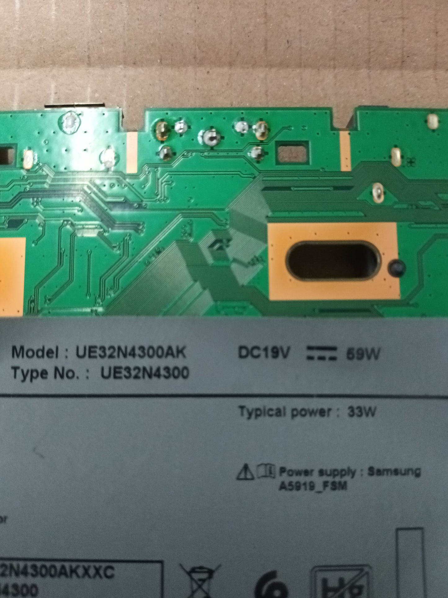 BN94-13998W, de Samsung UE32N4300AK