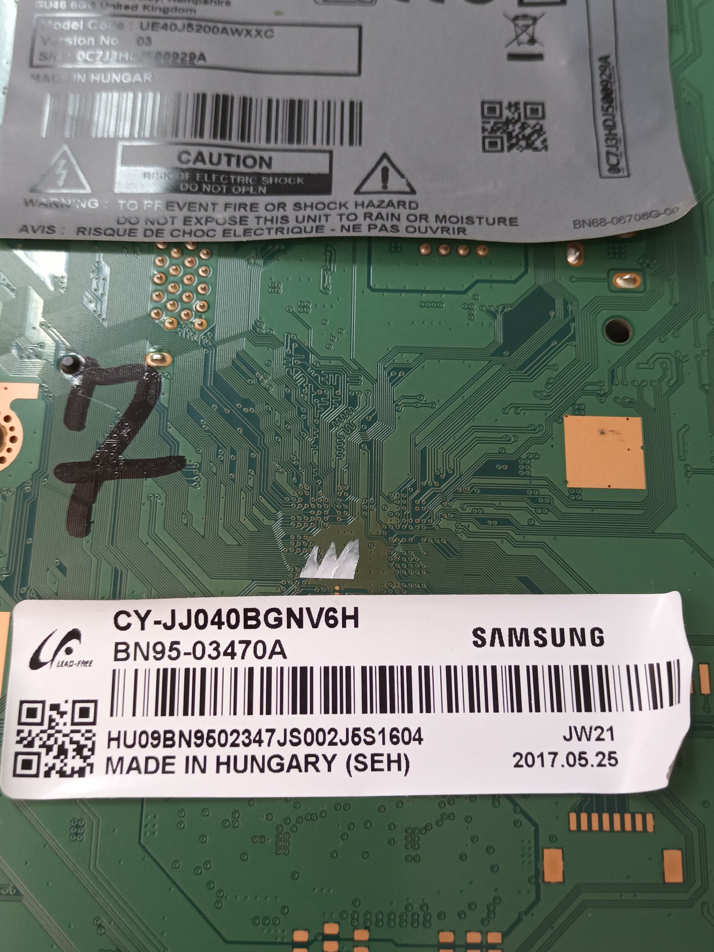 BN94-10897G, de SAMSUNG UE40J5200AW