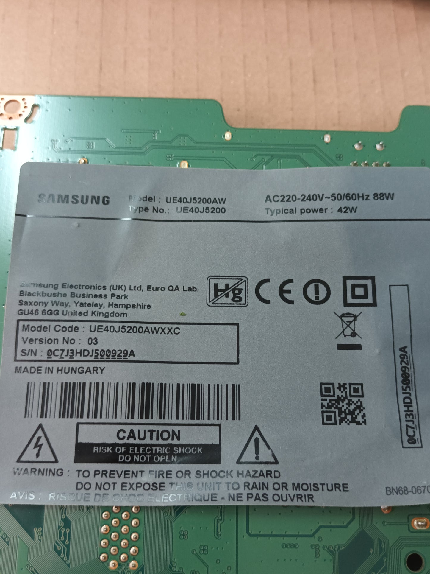 BN94-10897G, de SAMSUNG UE40J5200AW