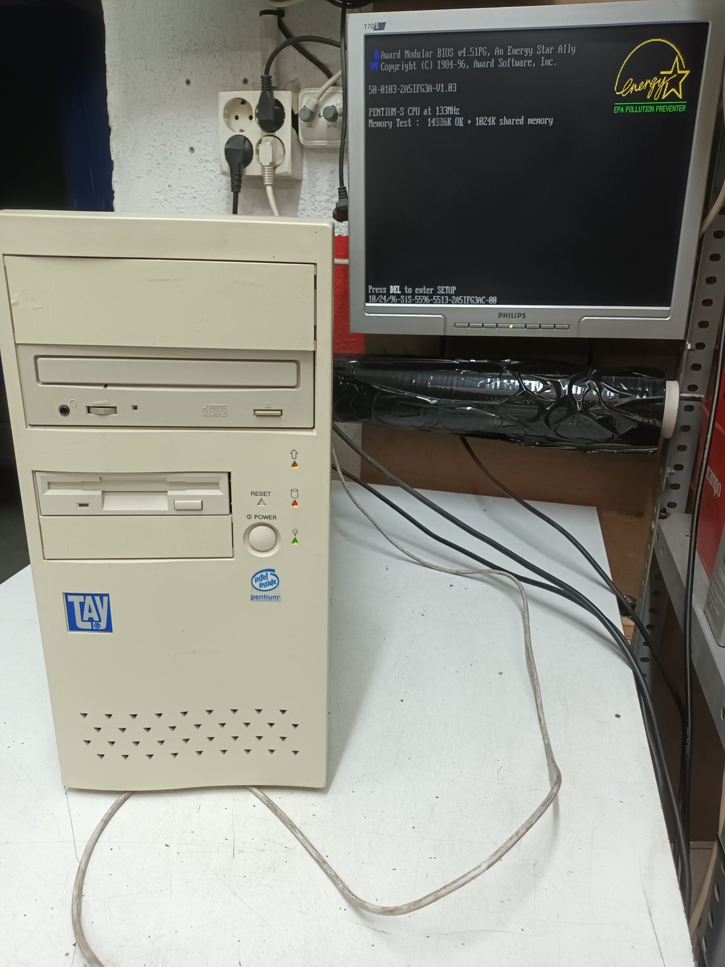 n-9, pc retro PENTIUM S, CPU AT 133MHZ
