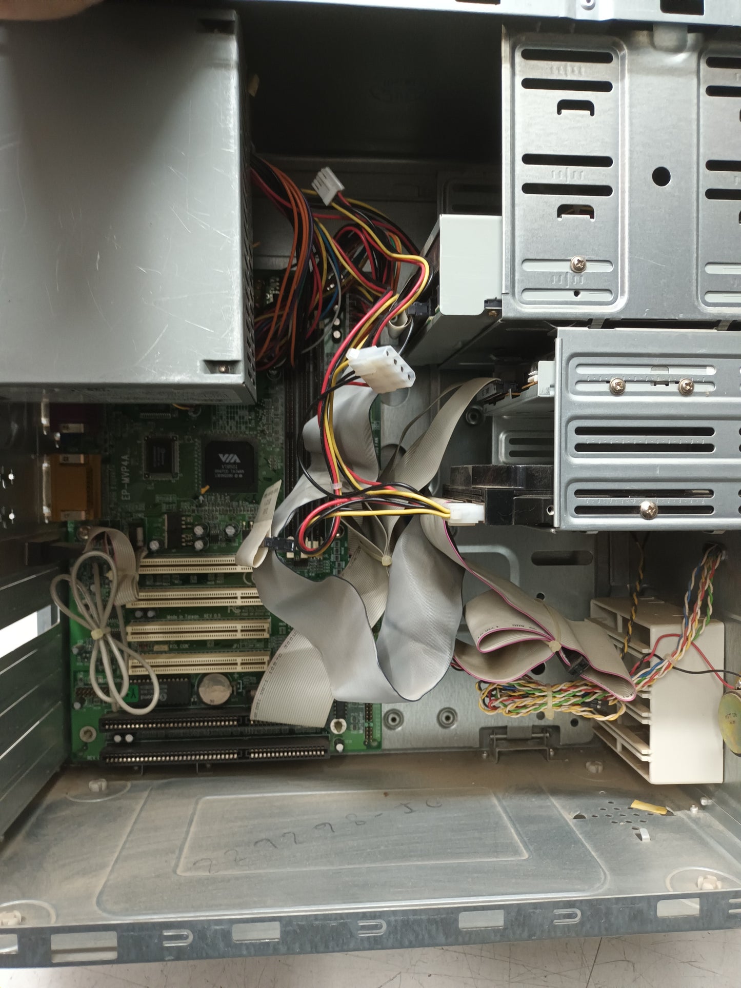 n-10, pc retro AMD K6-2/400,