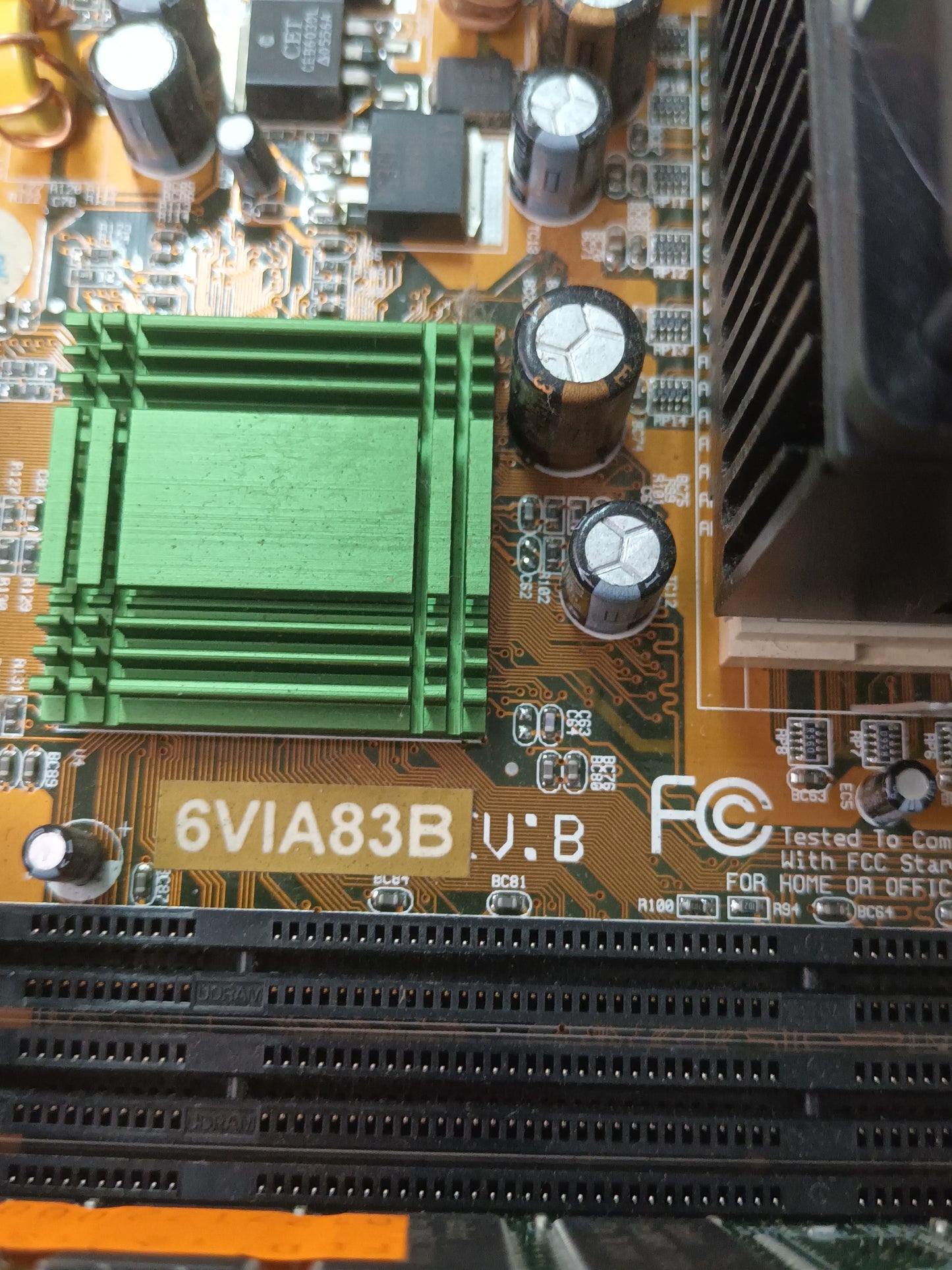 Placa base 6VIA 83B, Pentium III, 800EB MHZ, (44)