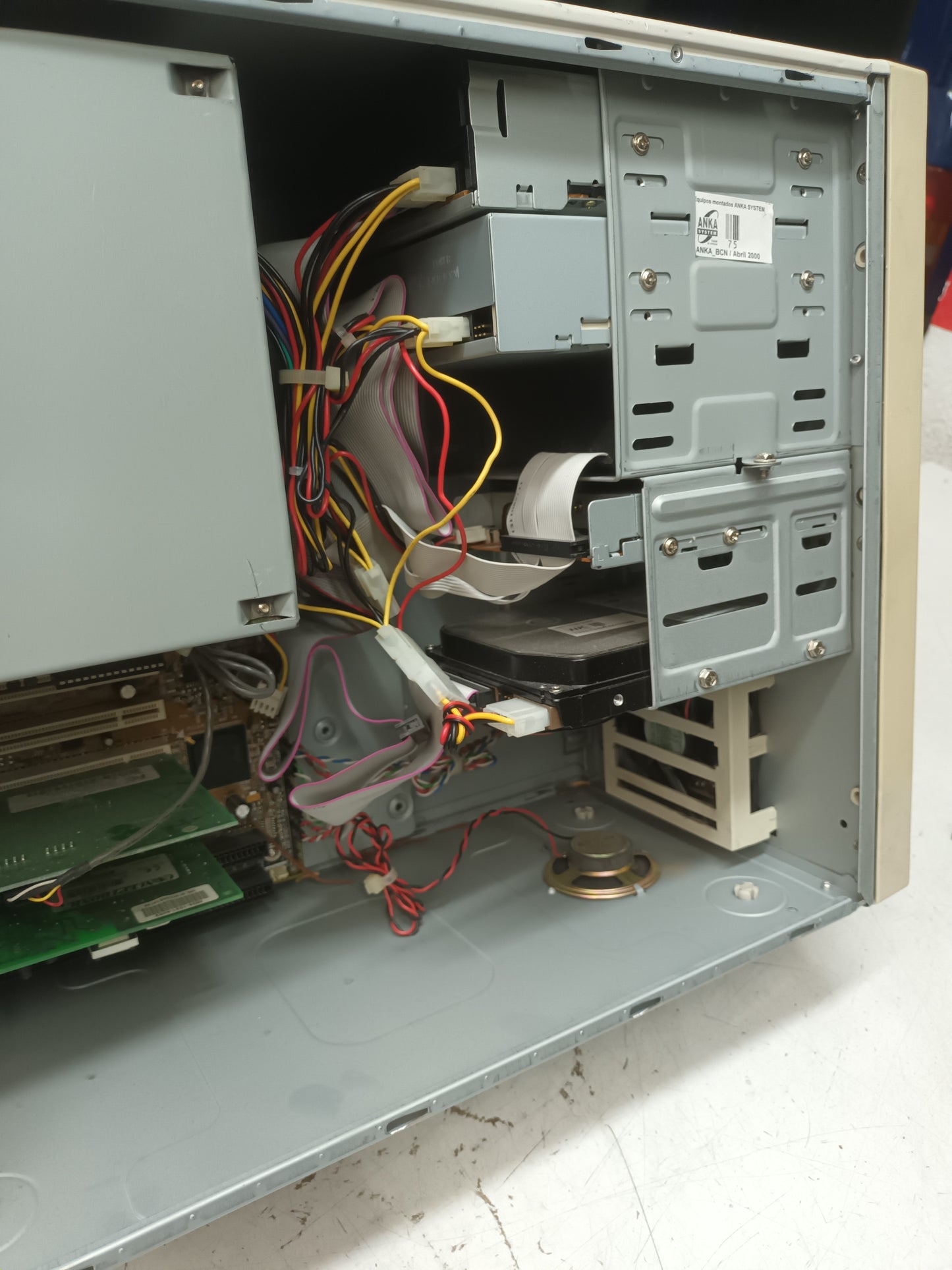 n-6, pc retro PENTIUM III, 550MHZ, con W98,(ref.6)