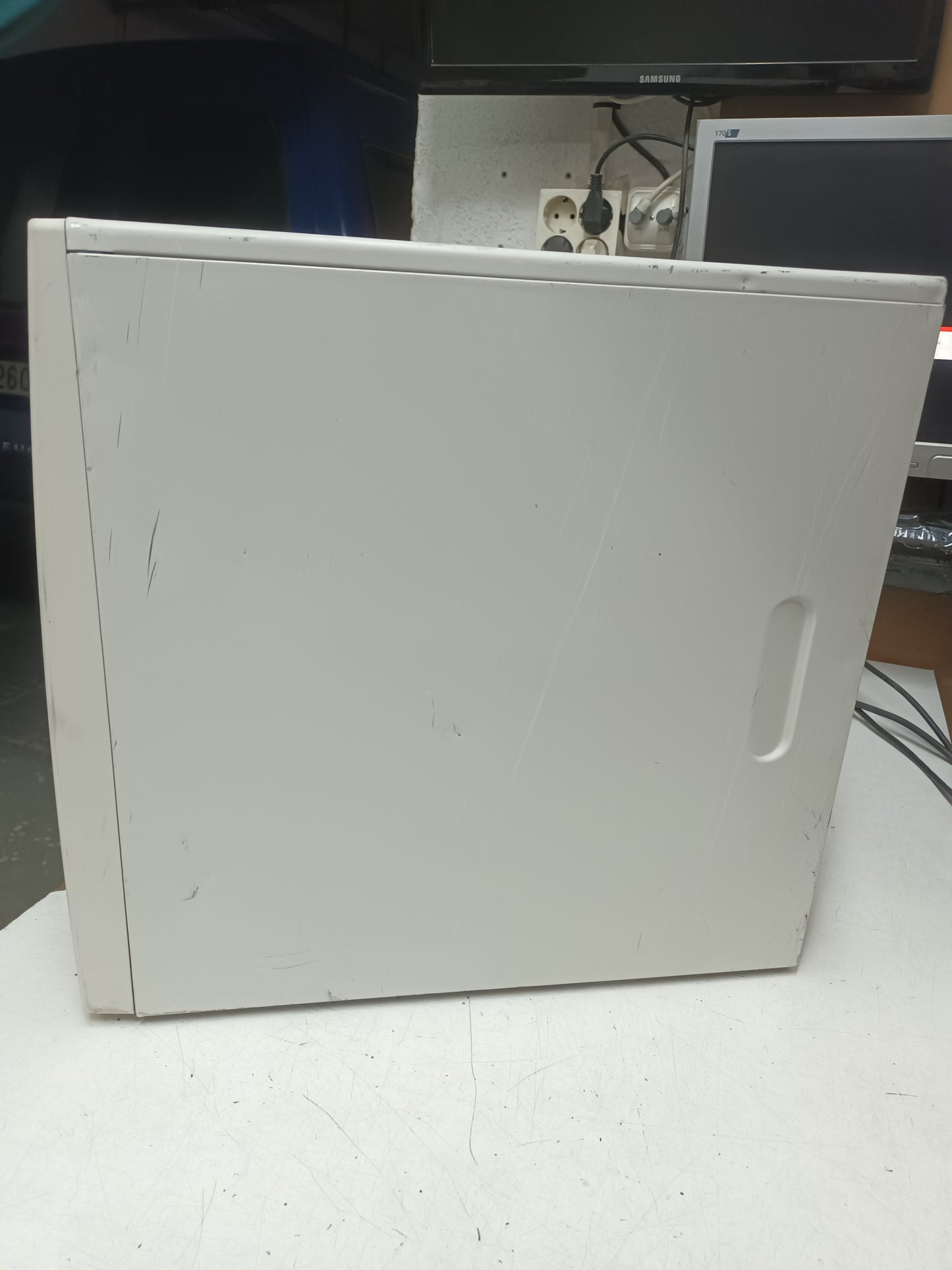 PC retro Pentium III 733MHz con Windows 98