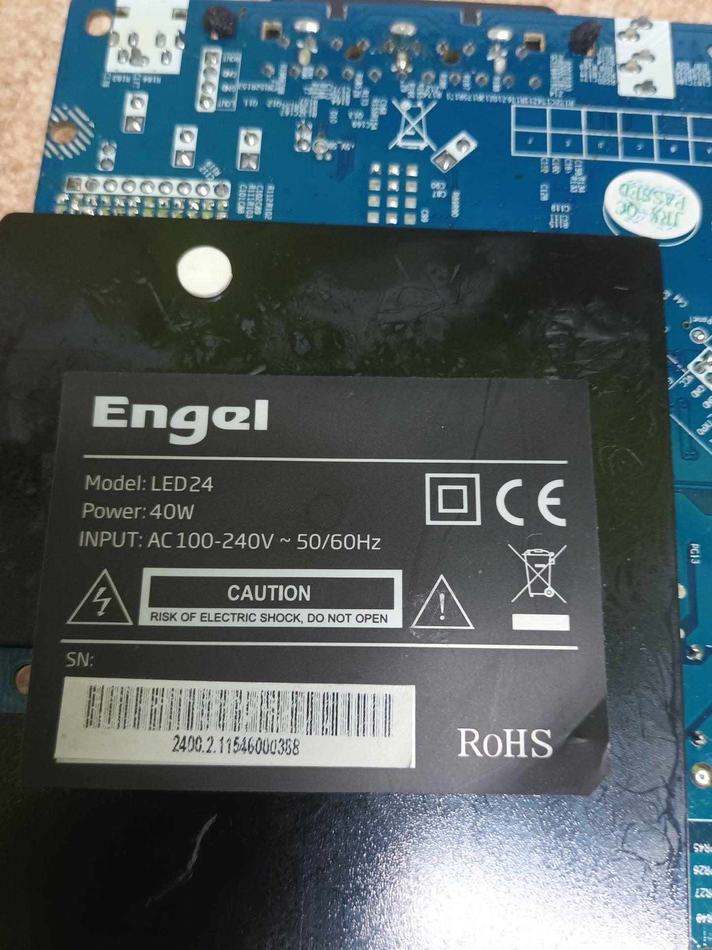 CV9203L-A2, DE TV ENGEL LED 24, (ref-298)