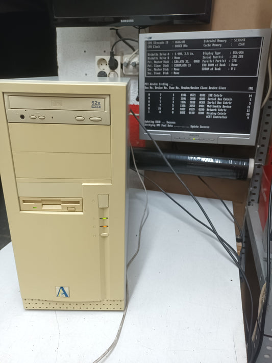 N-28, PC PENTIUM III 800eb MHZ