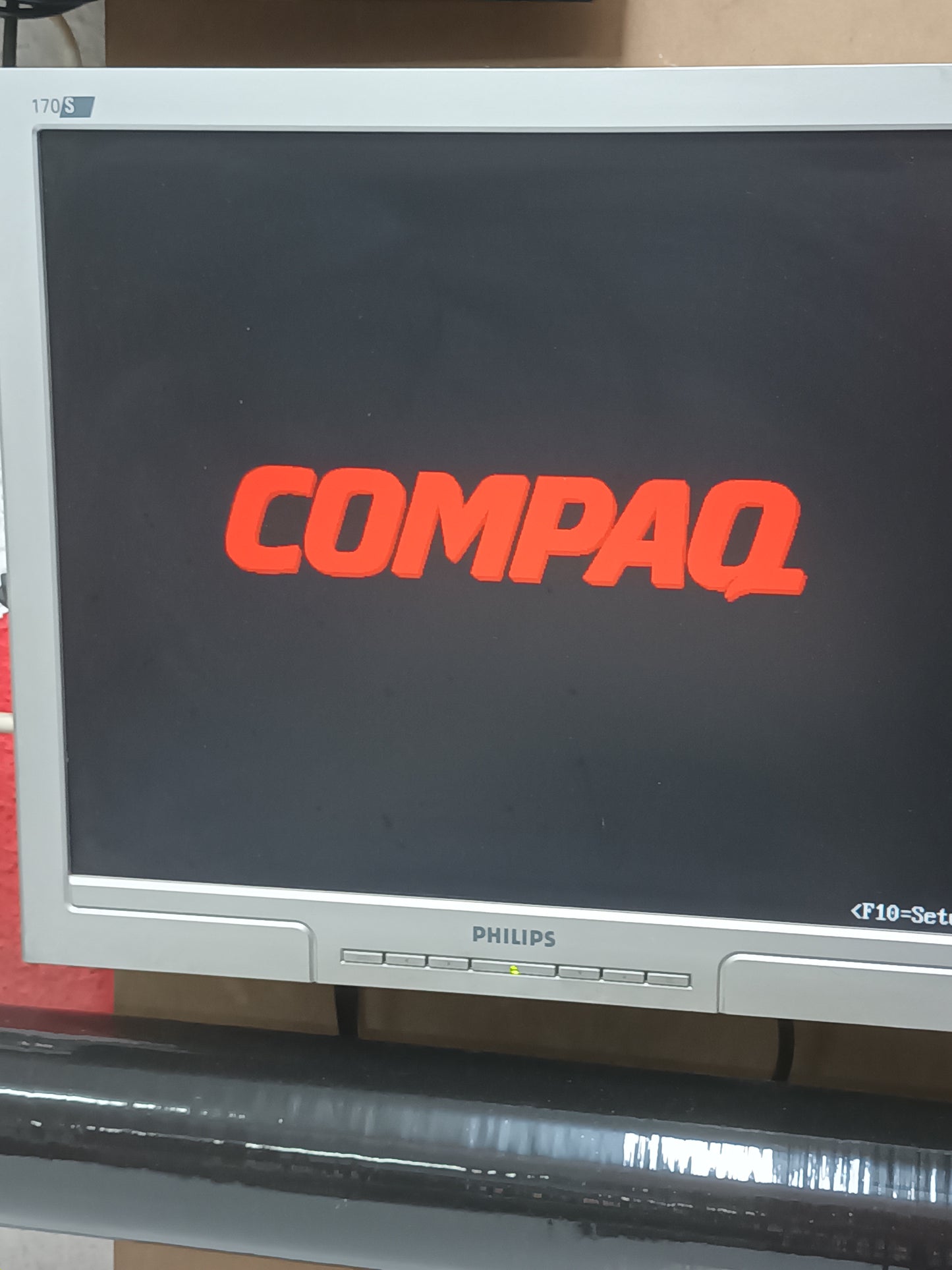 n-35 PC Retro Compaq Deskpro Pentium III 866MHz