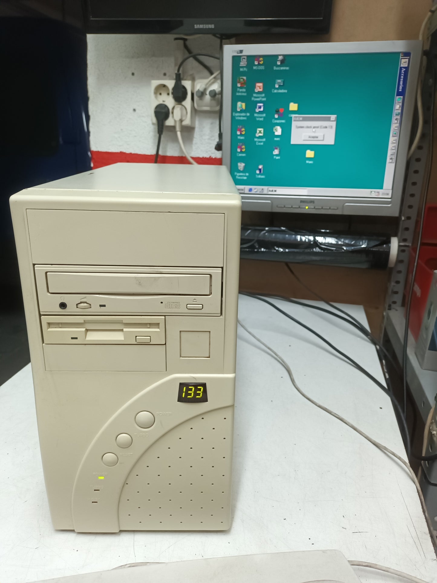 n-49, Pc retro, PENTIUM S, 133mHZ