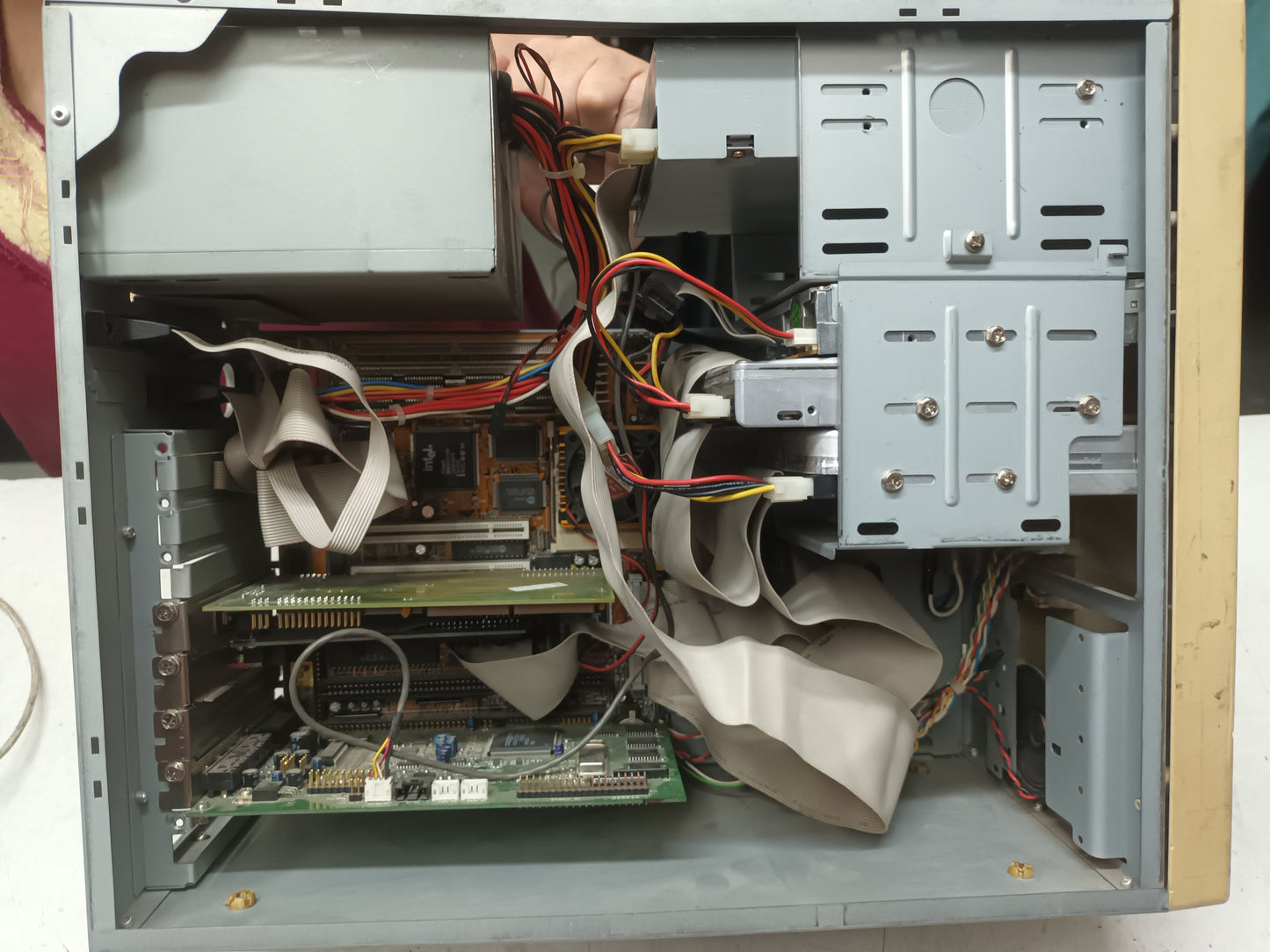 n-51, Pc retro, PENTIUM S, 166mHZ