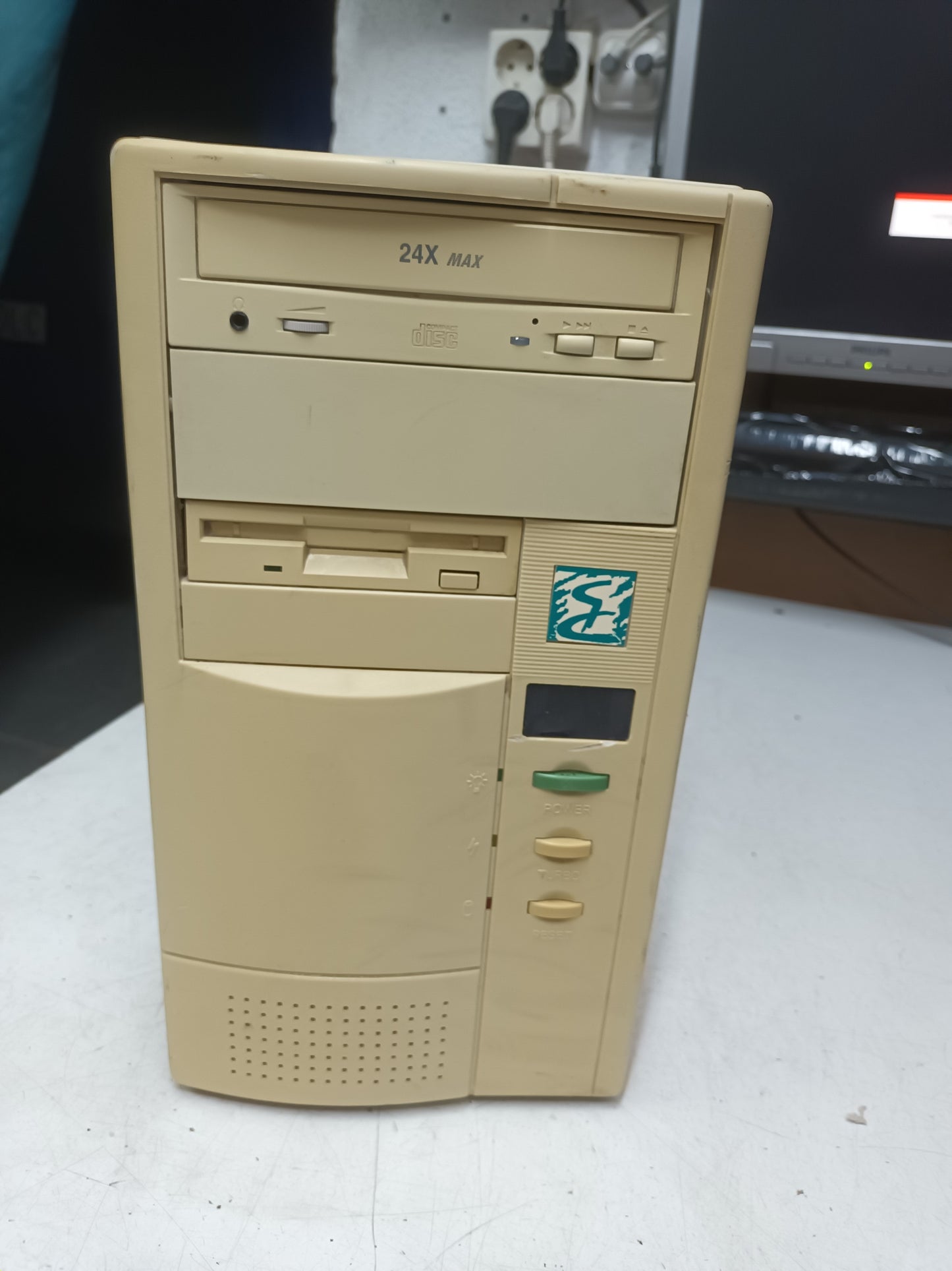 n-51, Pc retro, PENTIUM S, 166mHZ