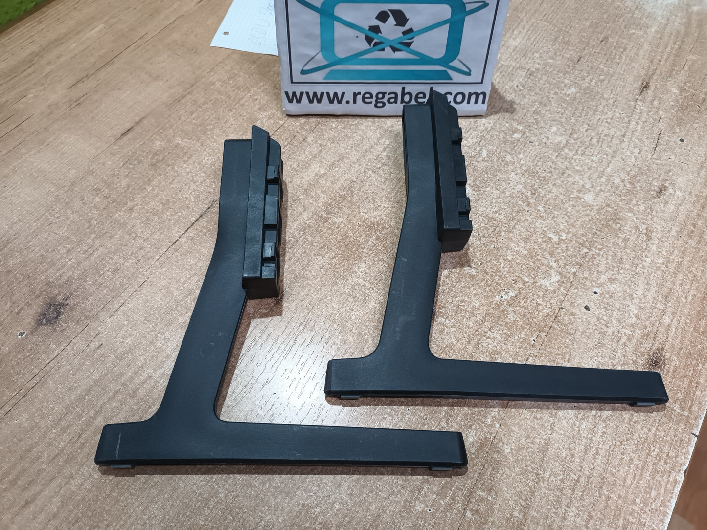 soporte de SAMSUNG UE43DU7000