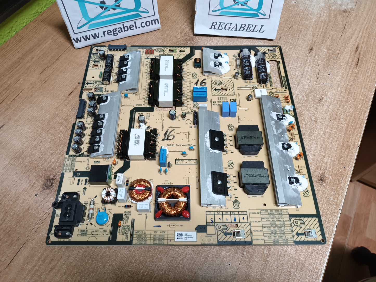 BN44-00983C, de SAMSUNG QE75Q70RAT