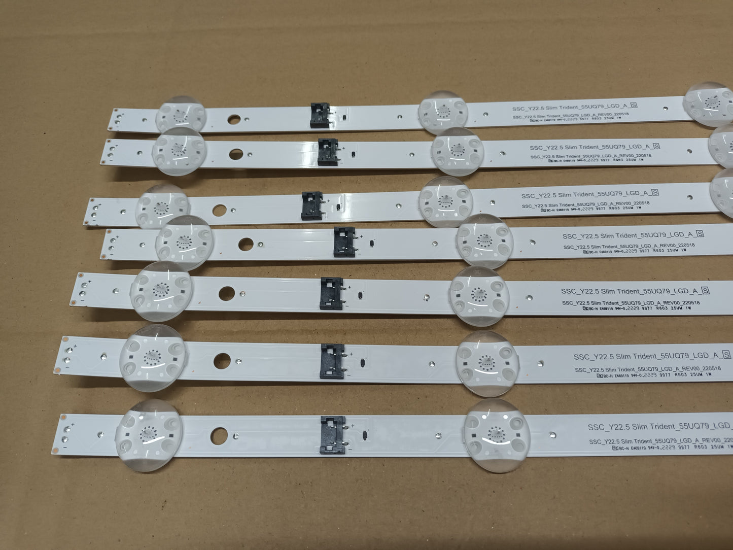 kit tiras de led, 7 uni, referencia: SSC_Y22.5 SLIM TRIDENT_55UQ79
