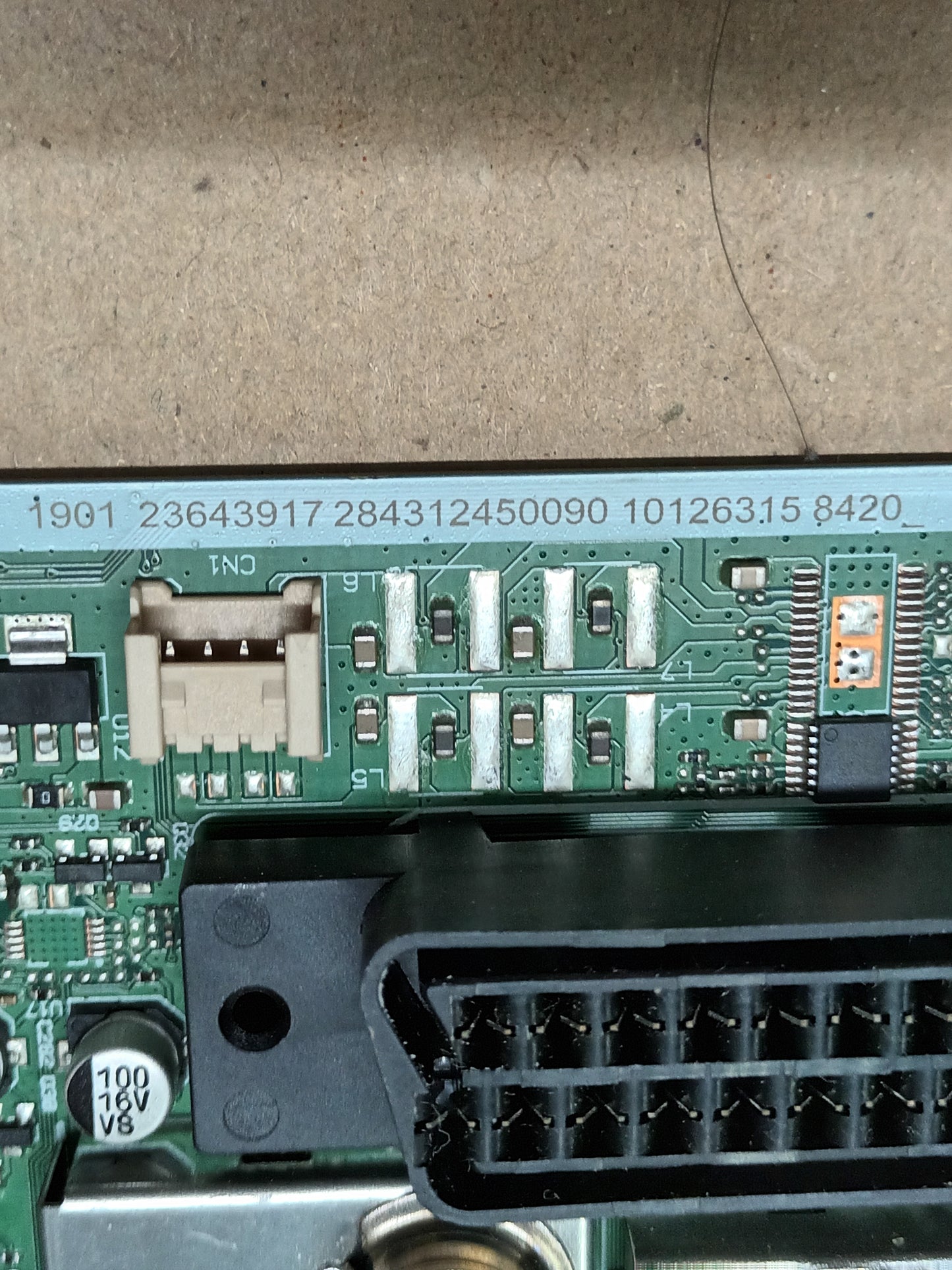 17MB140 de TELEFUNKEN 24ETH403TB