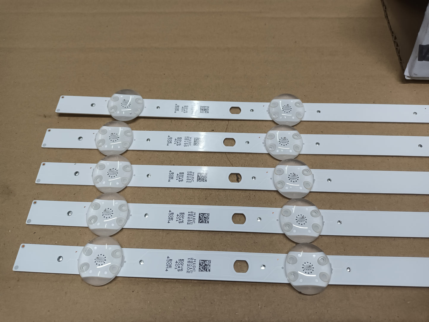 KIT TIRAS LED, 5 UNIDADES, SSC_Y23_SLIM TRIDENT_43UR75