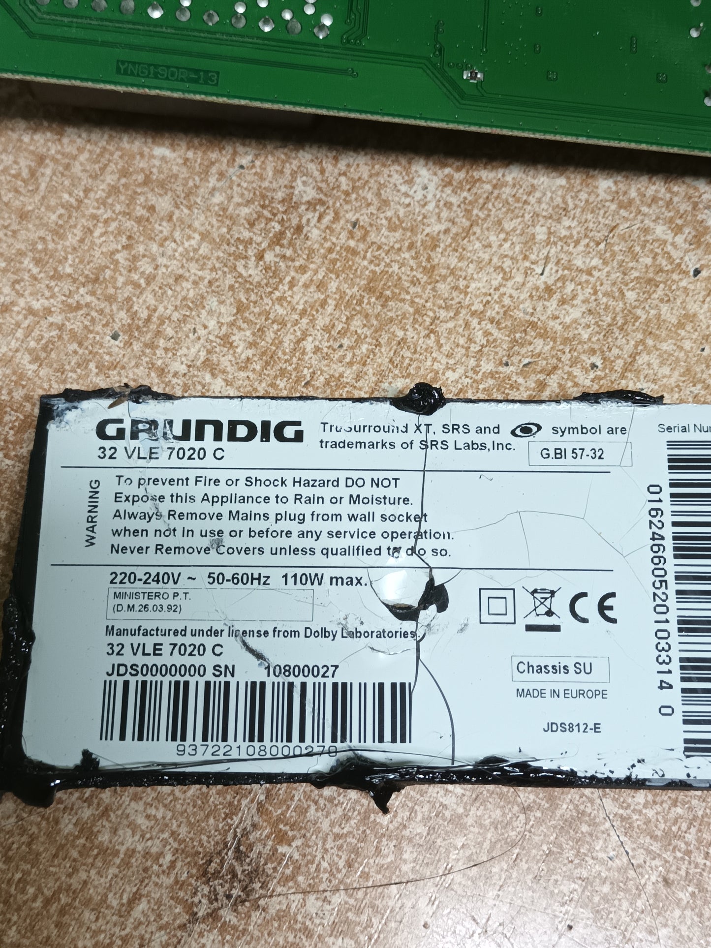 YNG190R-13, DE TV GRUNDIG 32VLE7020C