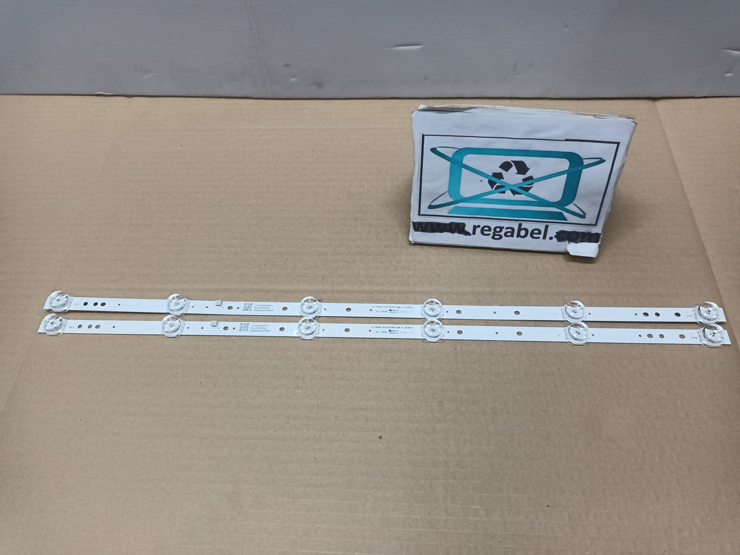 Kit 2 Tiras LED de NEVIR NVR-8800BC-32RD2S-SMAN