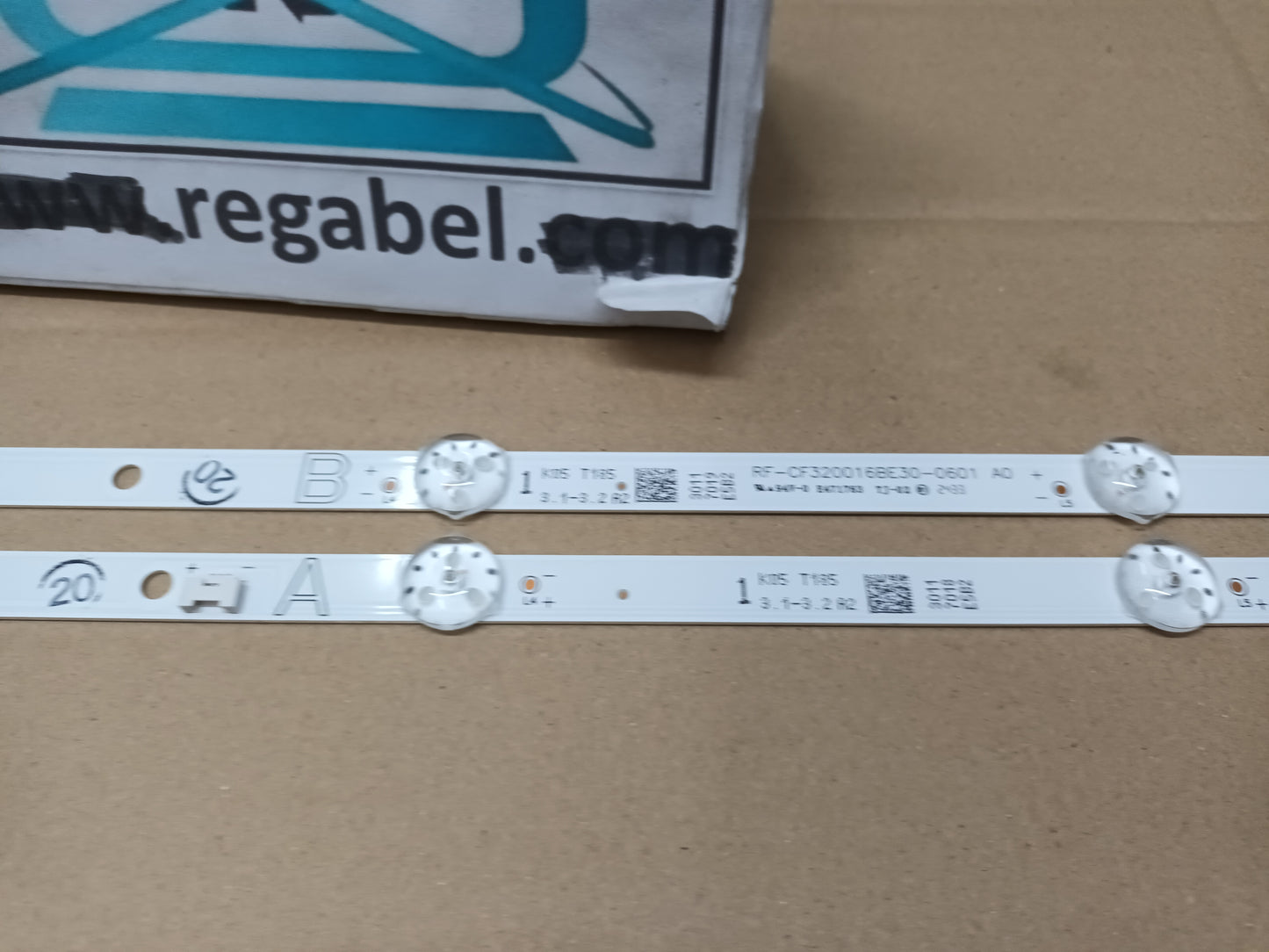 Kit 2 Tiras LED de TOSHIBA 32WV3463DG