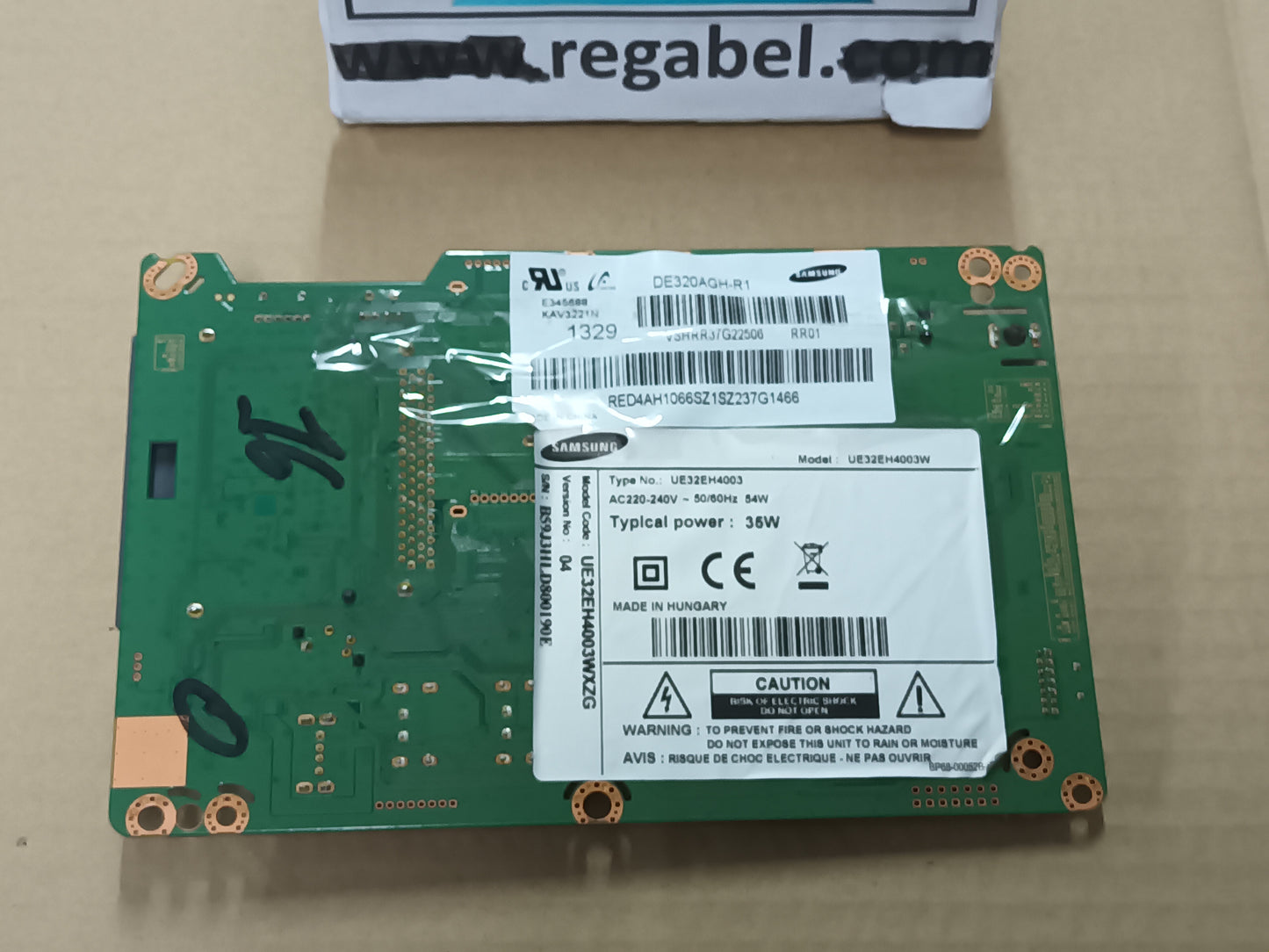 BN94-06008S, de Samsung UE32EH4003W