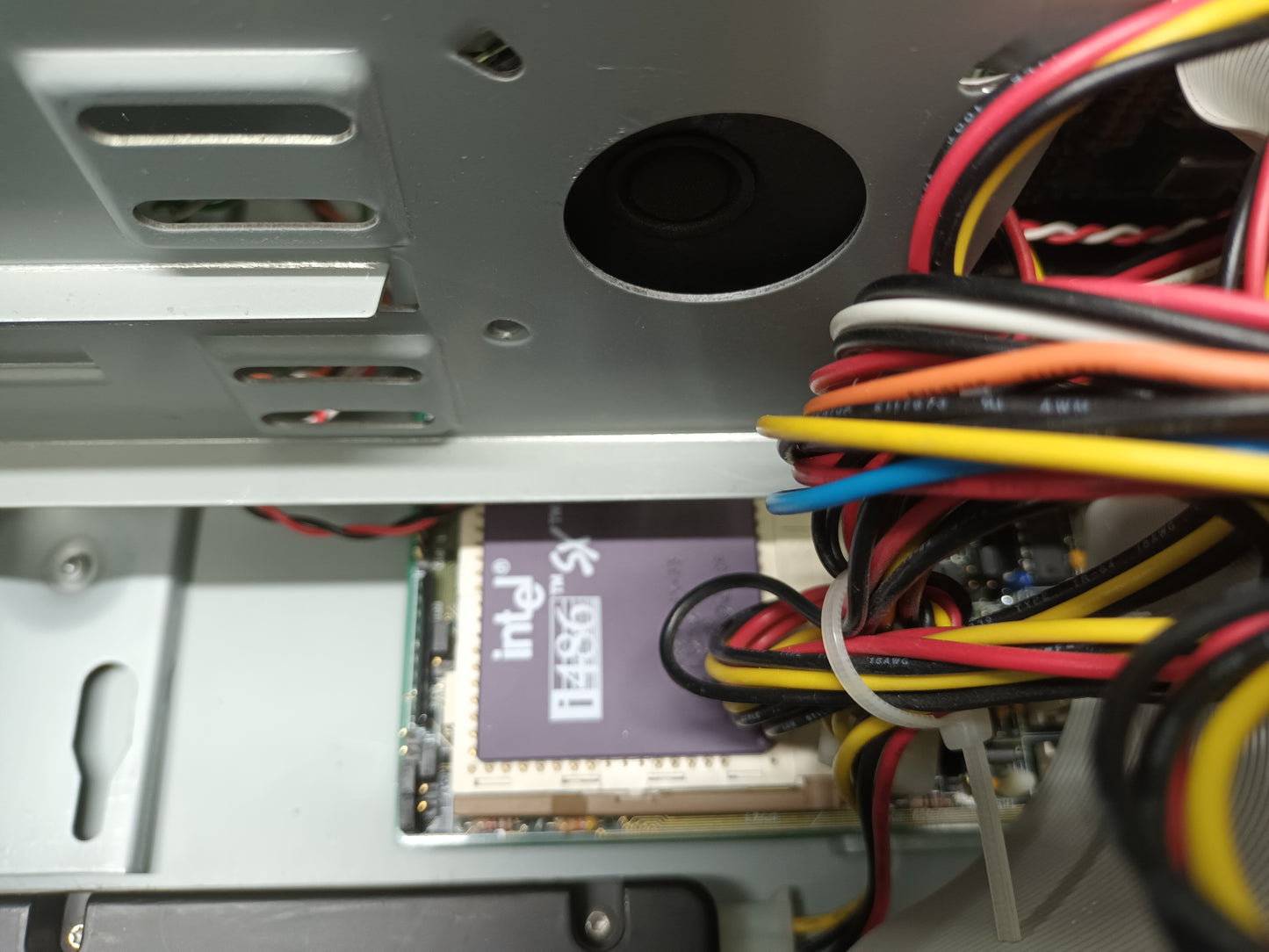 pc retro, inves bs-486V    (n-11)