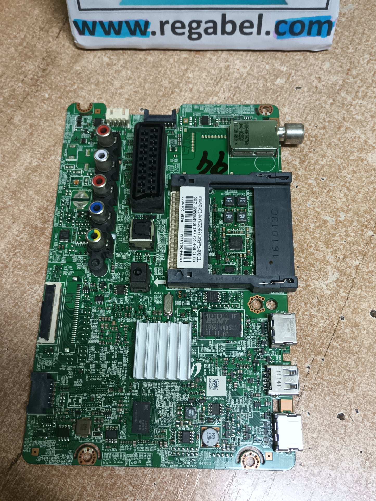 BN94-09314M, de Samsung T32E310EW