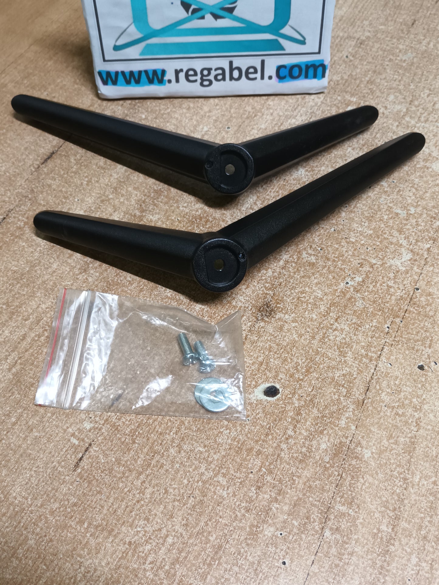 Soporte, pies de JVC LT-43VA3200S