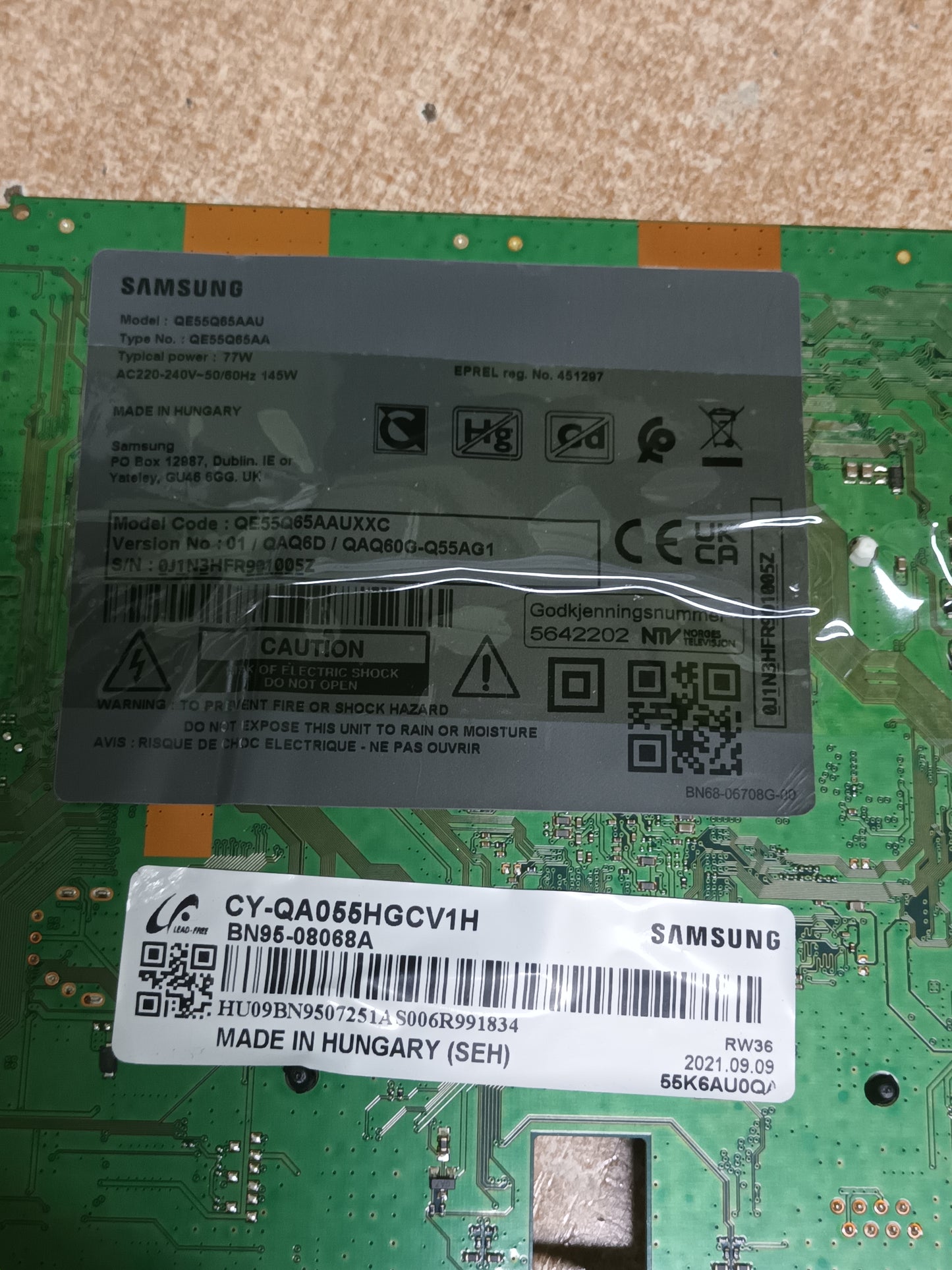 BN94-16448X, de SAMSUNG QE55Q65AAU