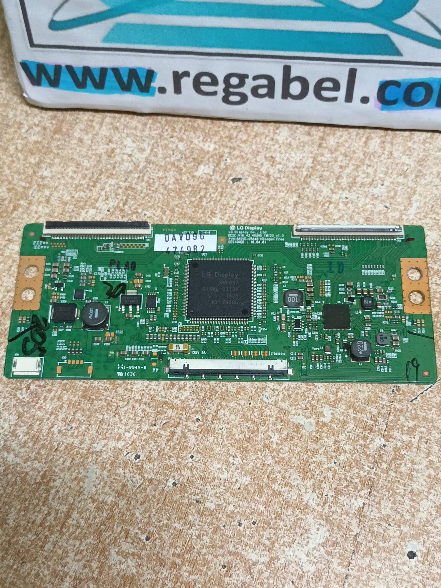 6870C-0584B, de LG 49UH610V