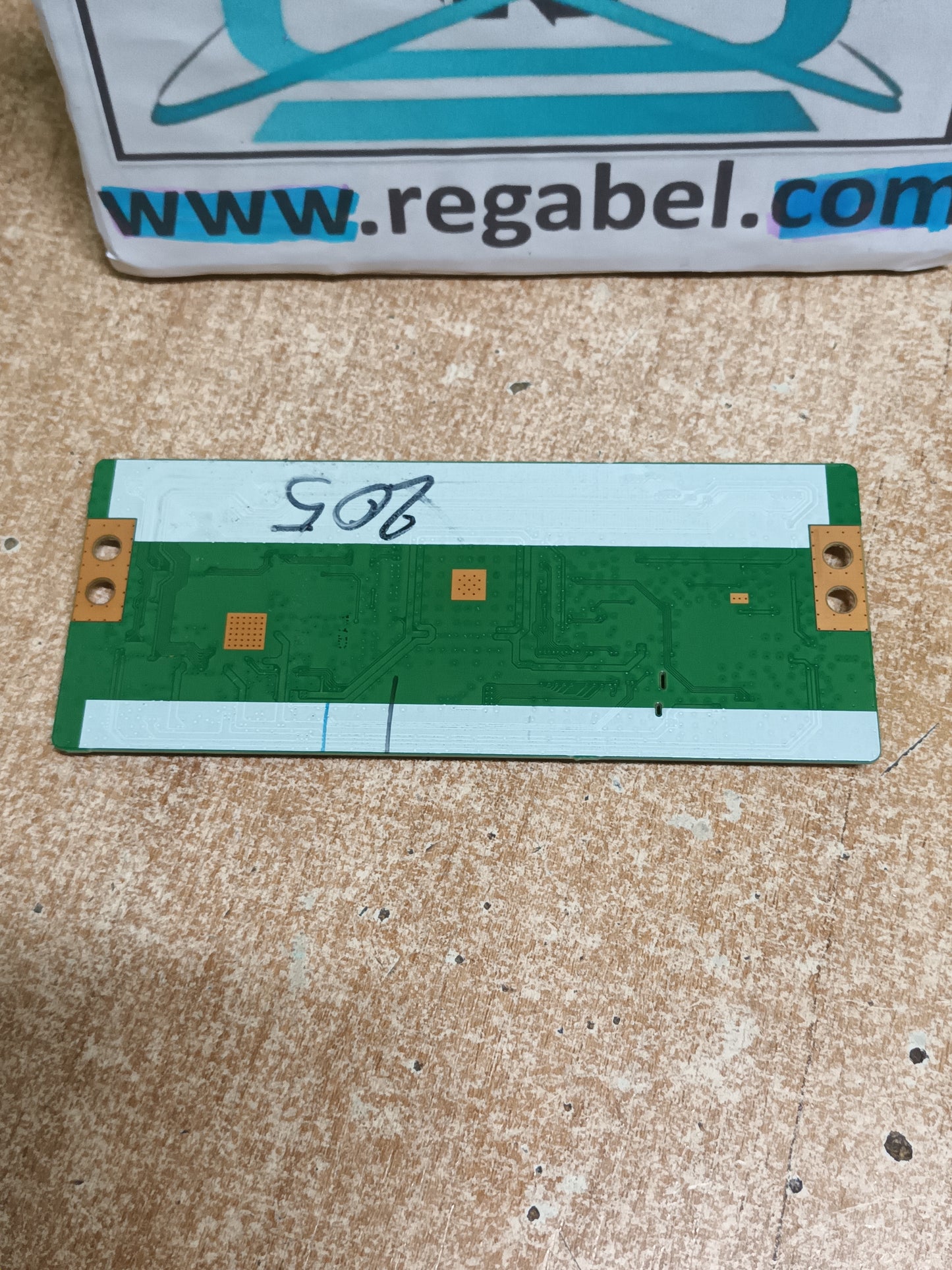 6870C-0584B, de LG 49UH610V