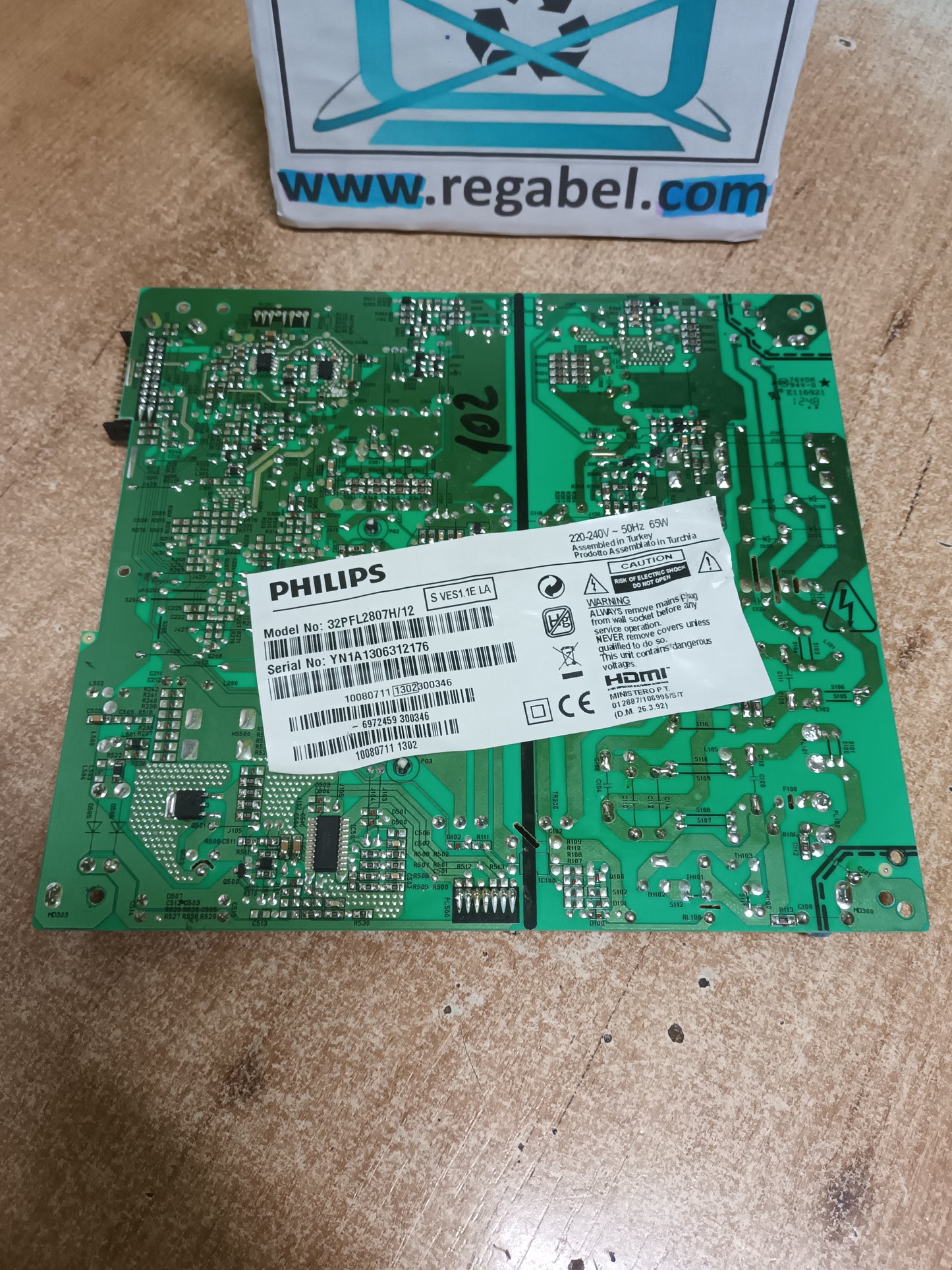 17IPS19-3 de PHILIPS 32PFL2807H/12