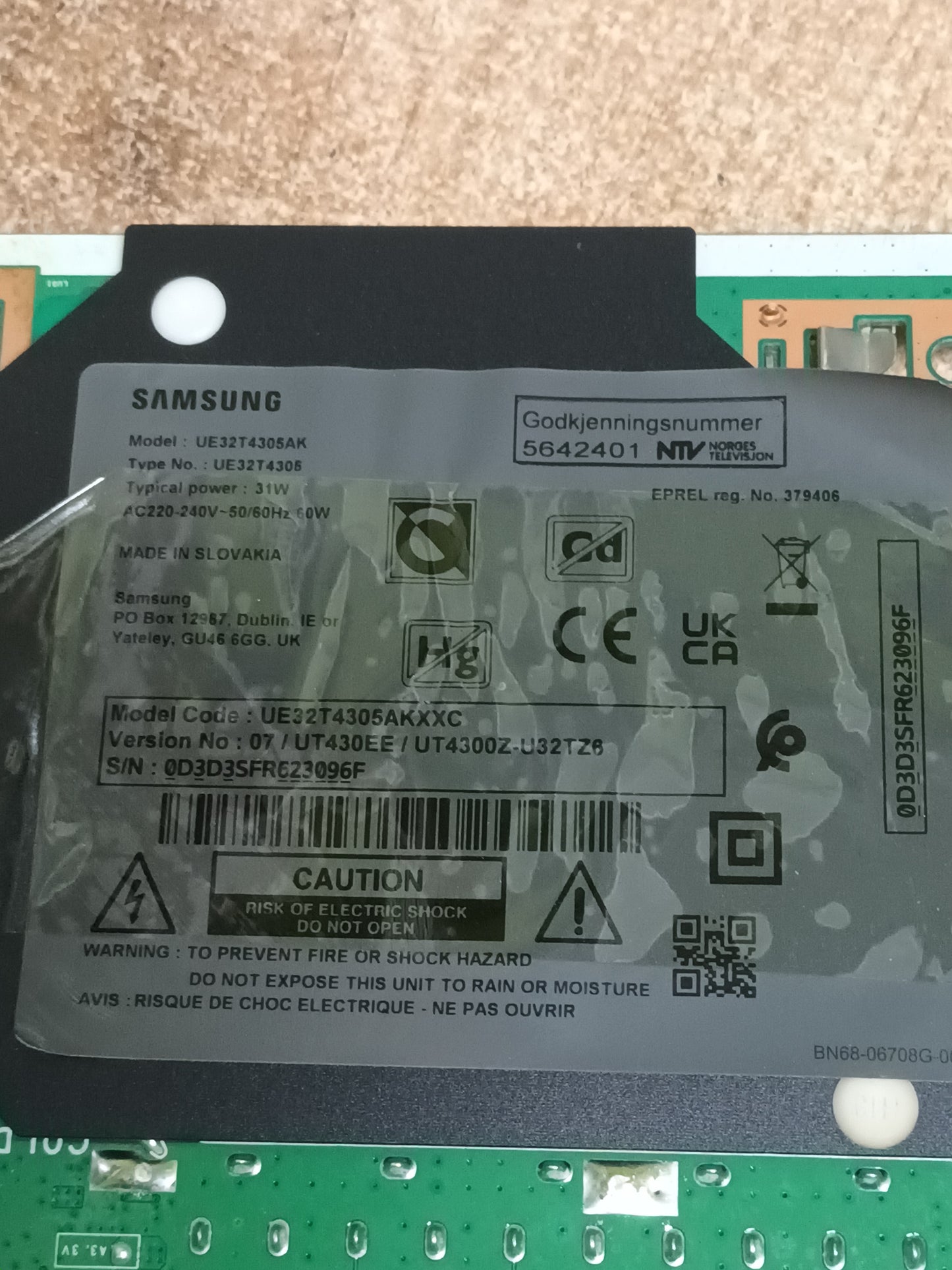 BN96-51894B, de SAMSUNG UE32T4305AK