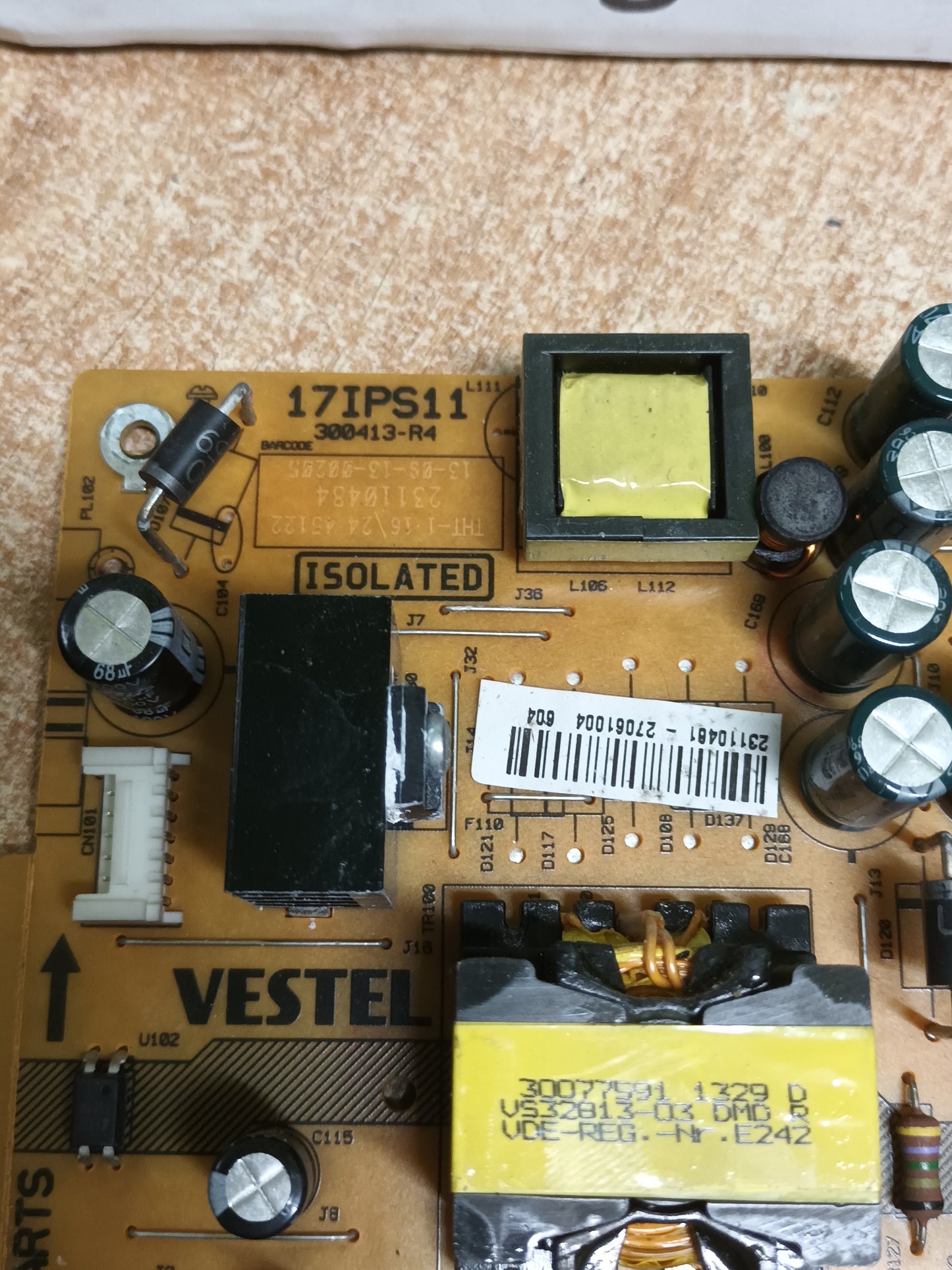 17IPS11, 300413-R4 de TOSHIBA 32W1333DG