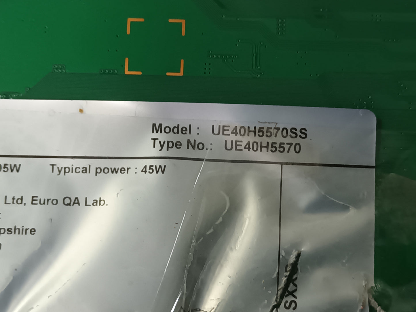 Soporte, peana de SAMSUNG UE40H5570SS