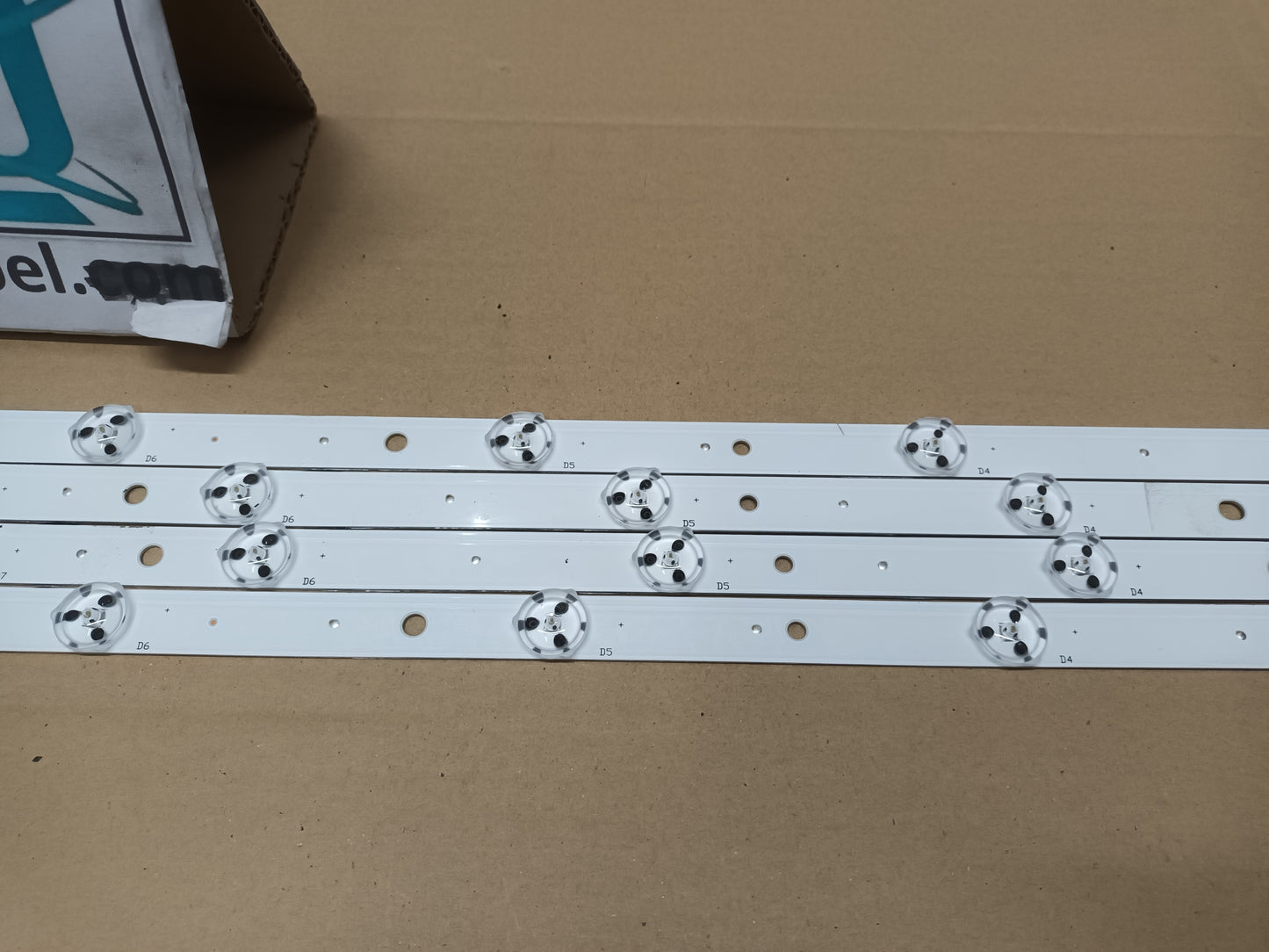 KIT 4 TIRAS LED de DAEWOO D55DM54UAMS,