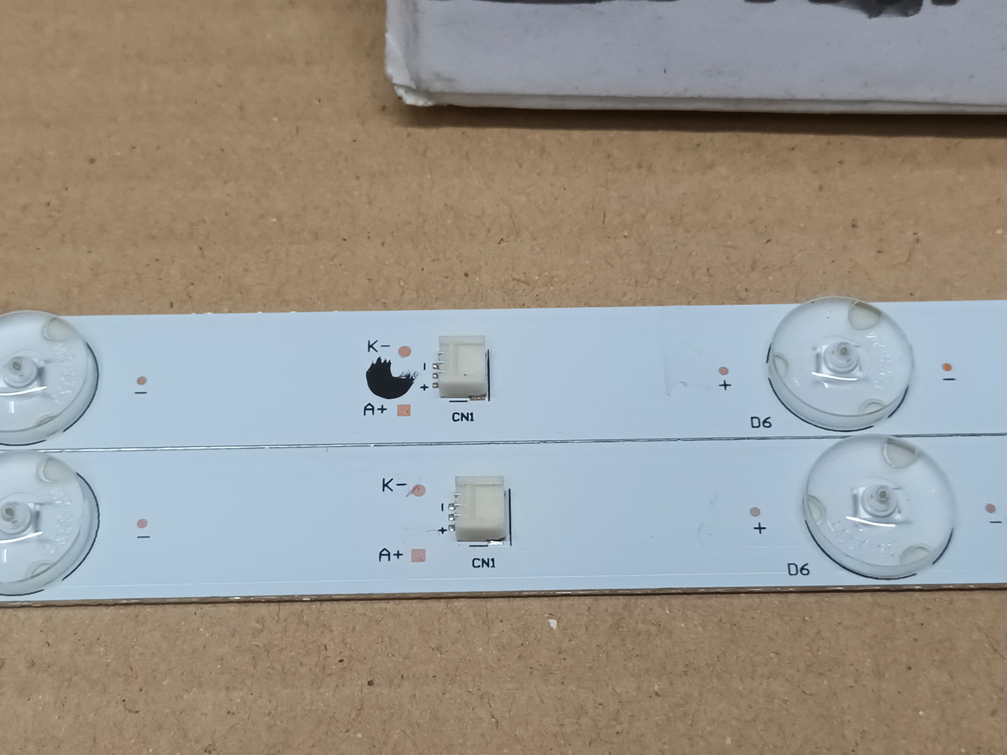 KIT 2 tiras de retroiluminación de NEVIR NVR-7412-32HD-N