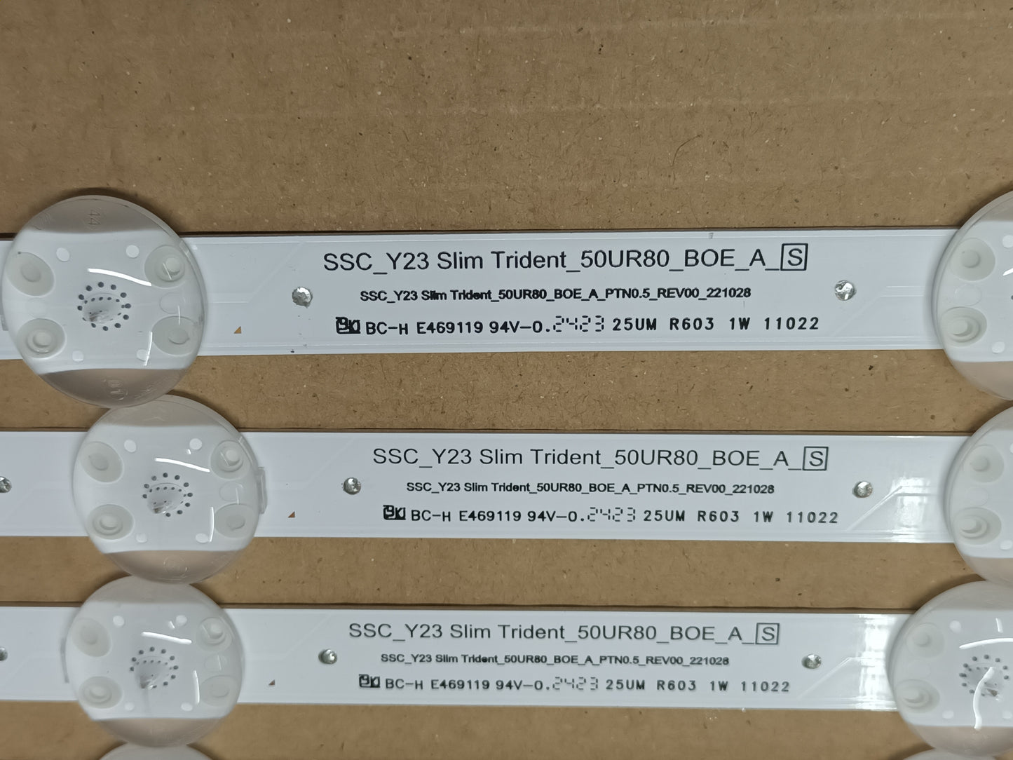 KIT 6 tiras de retroiluminación de SAMSUNG UE50RU8000