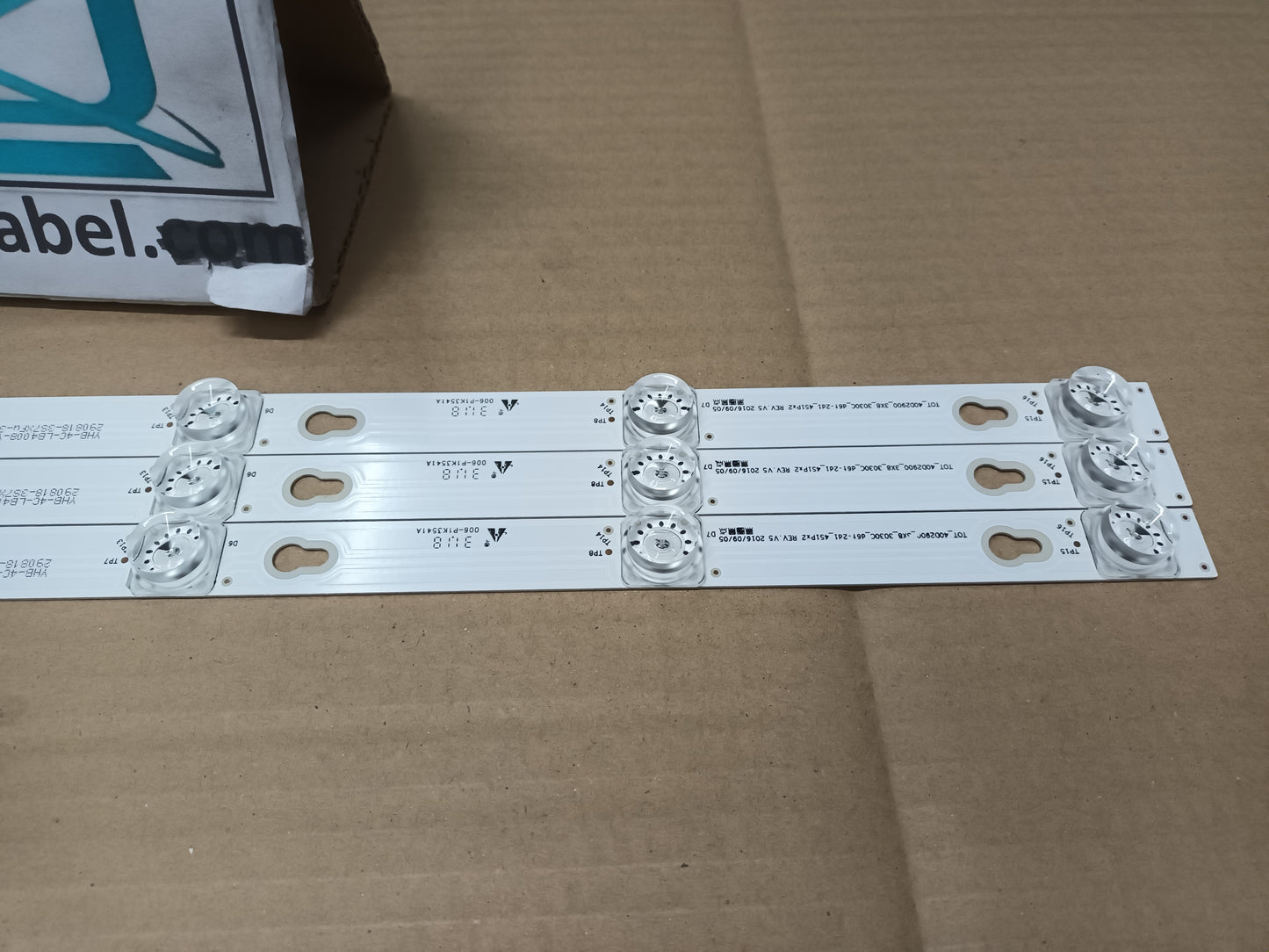 KIT 3 tiras de retroiluminación de Thomson 40FD5406