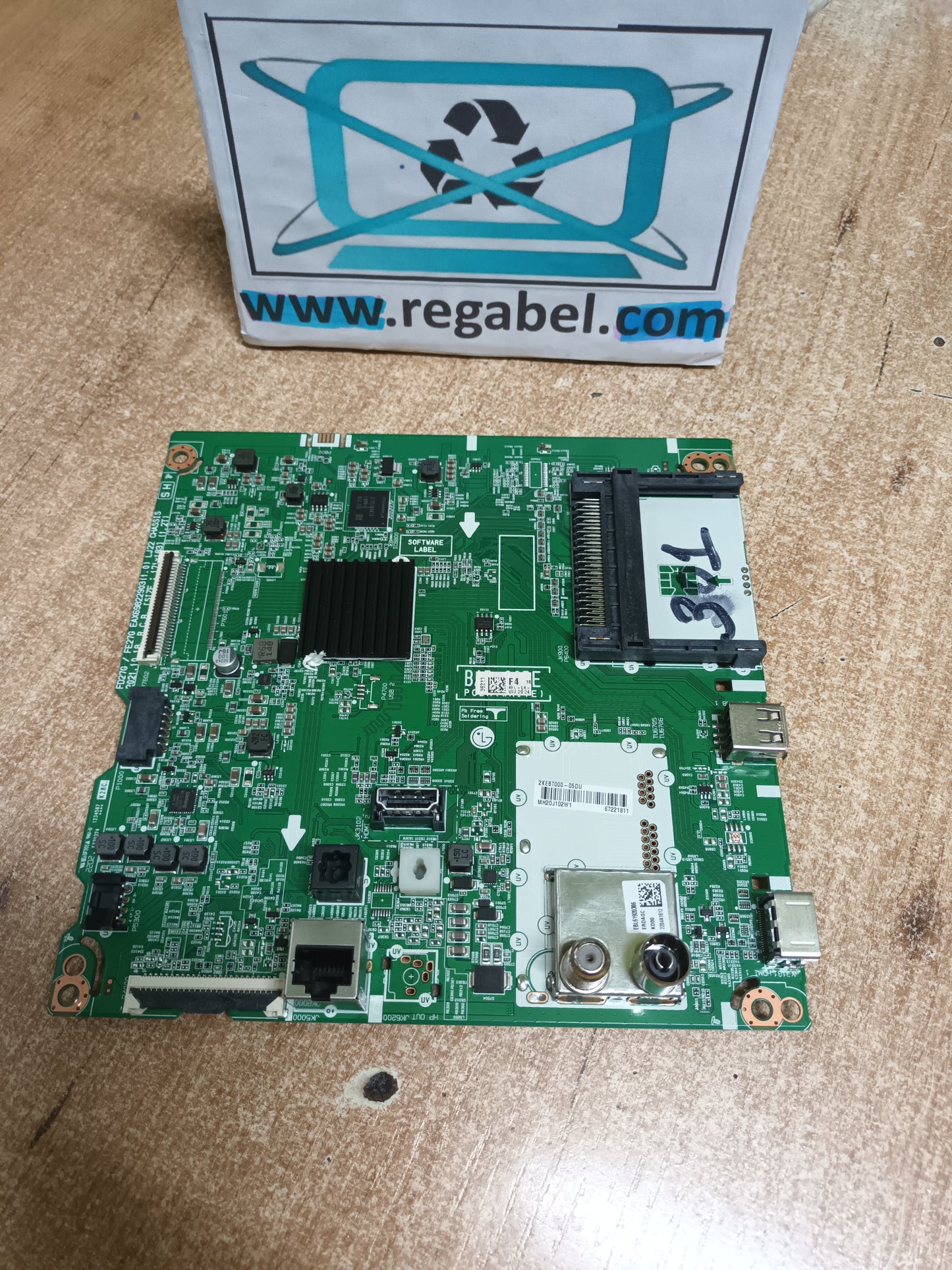 EAX69822903(1.0), EBT67221811, de LG32LQ570B6LA