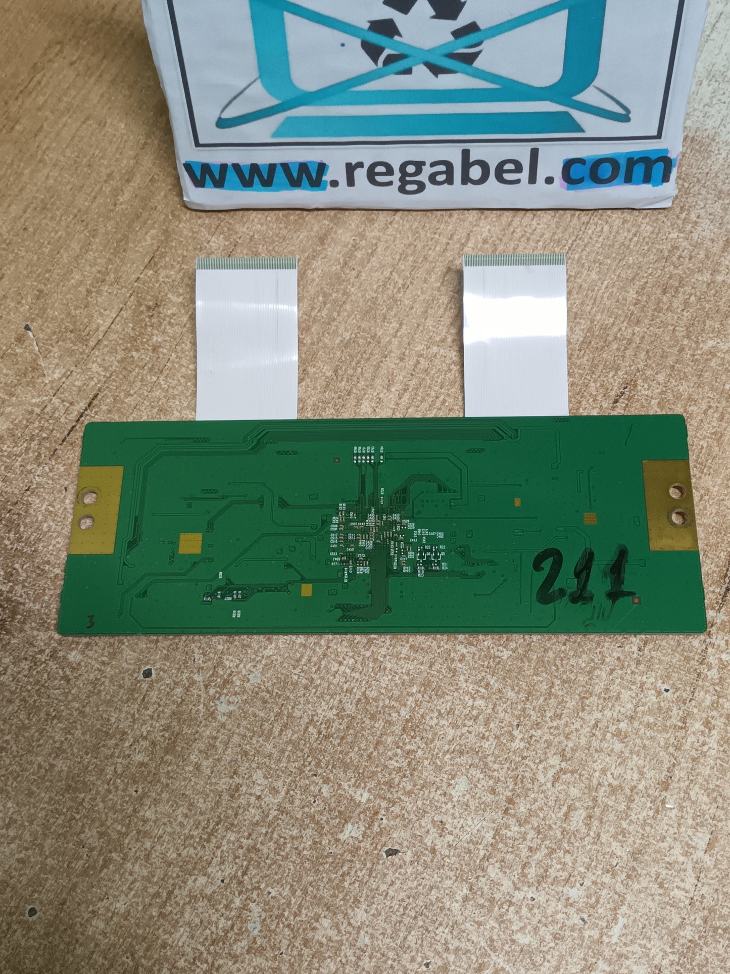 6870C-0697A, de PANASONIC TX-55EX613E,