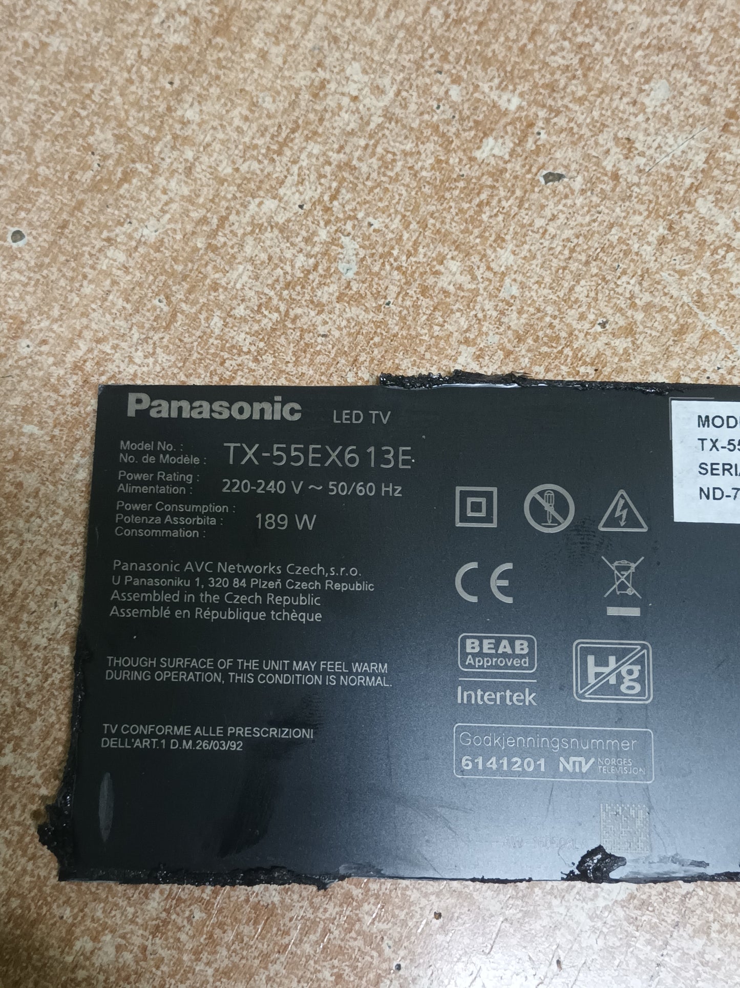 6870C-0697A, de PANASONIC TX-55EX613E,