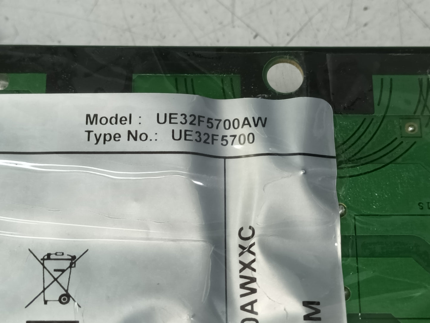 UE32F5700AW, KIT TIRAS LED (ref,111)