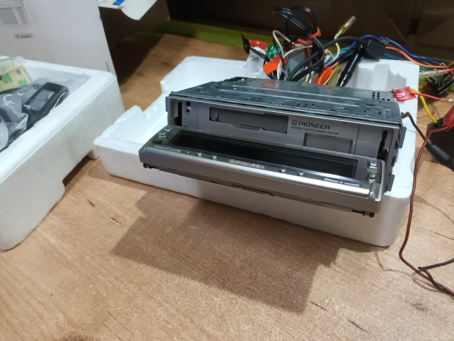 radio casette PIONEER KEH-P9700R, NUEVO SIN USAR