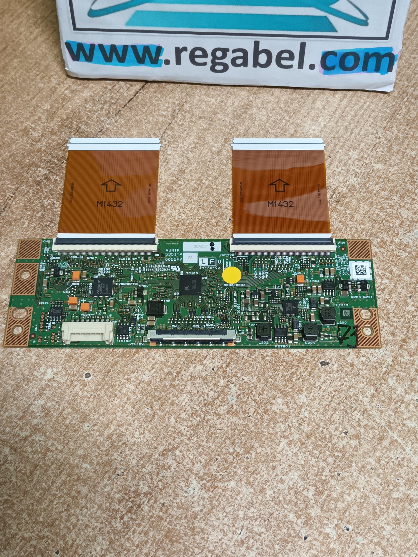 RUNTK 5351 TP de Samsung UE32F5700AW