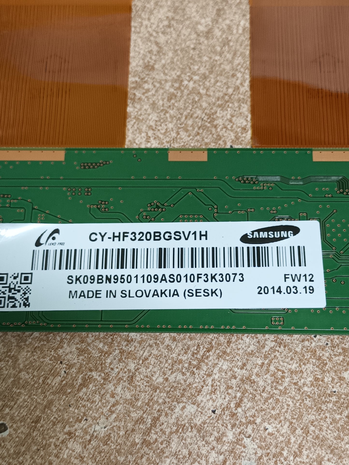 RUNTK 5351 TP de Samsung UE32F5700AW