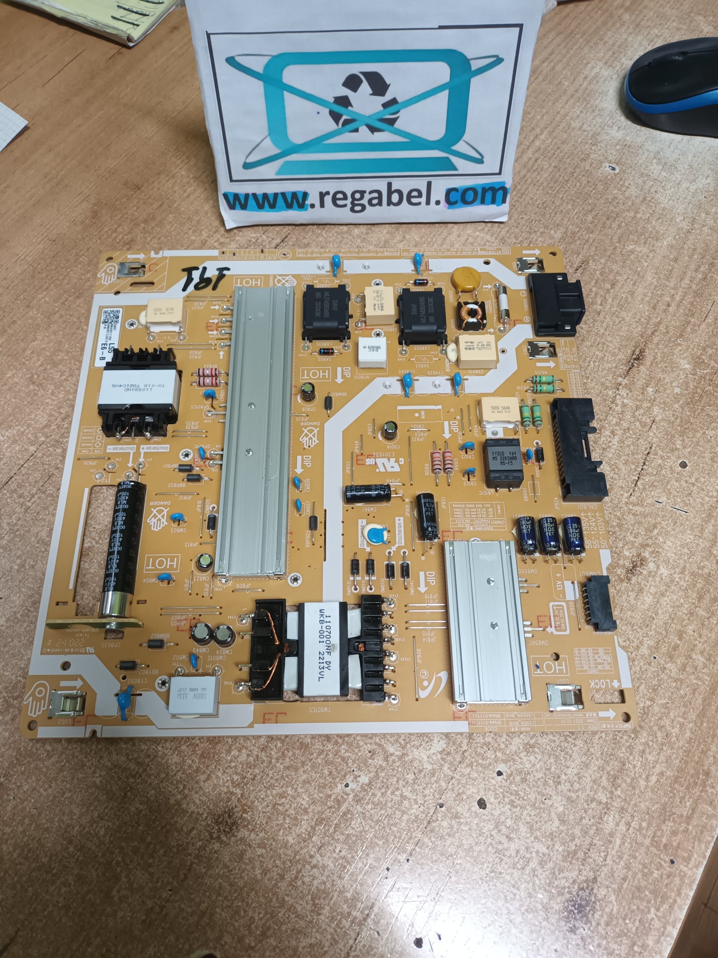 BN44-01110H, de Samsung UE55BU8500K,