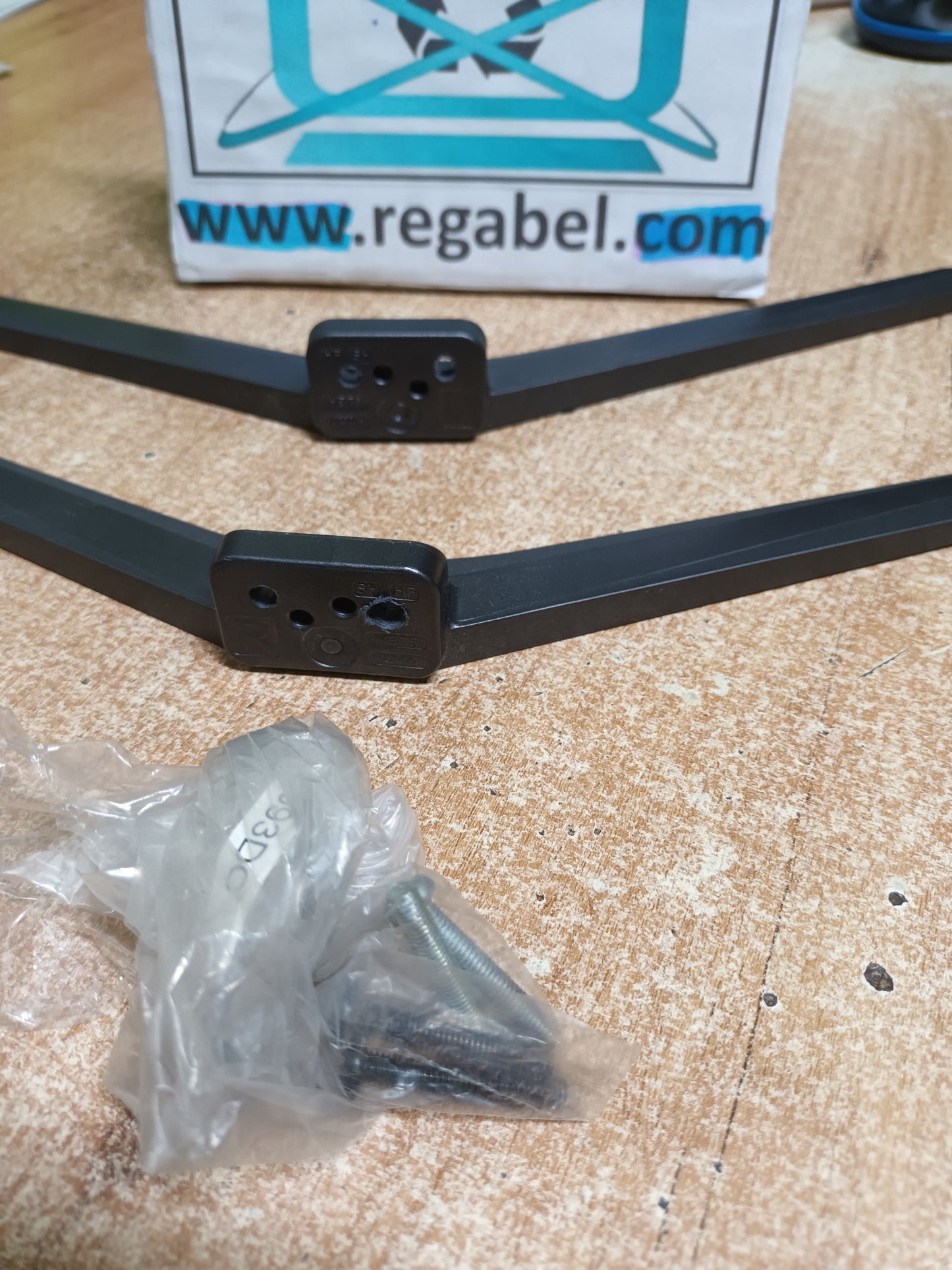 soporte, pies de TCL 55C655